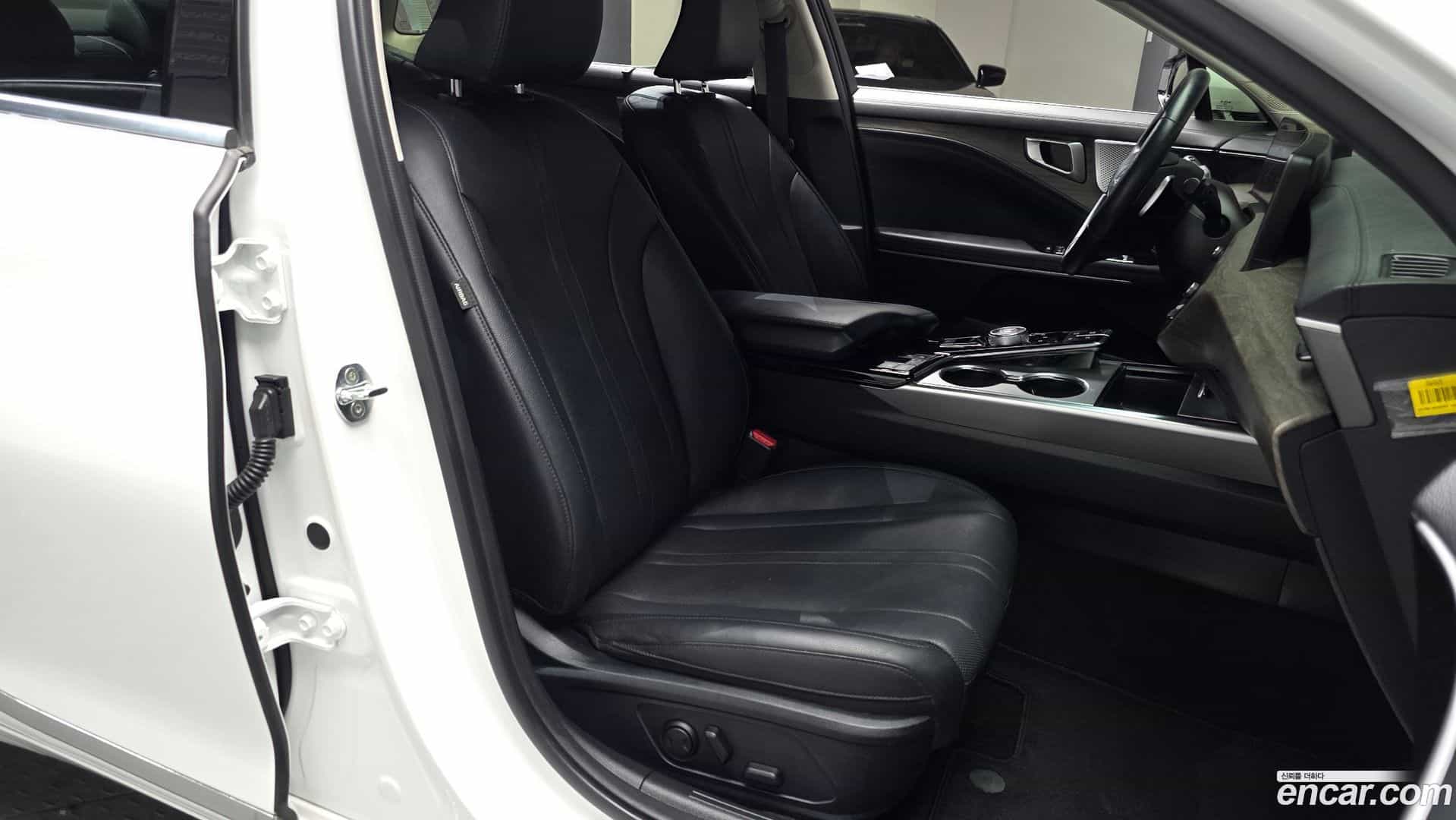K8 Kia 2021.4-INNER-010