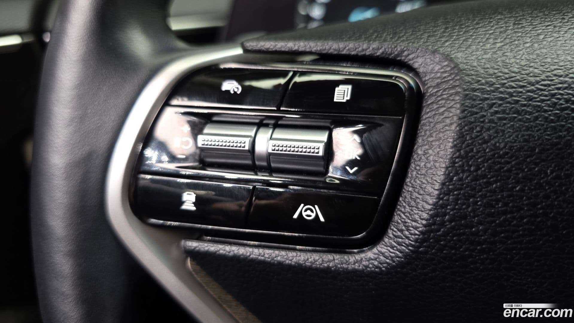 Main__Slider__Photo:K8 Kia 2021.4-16