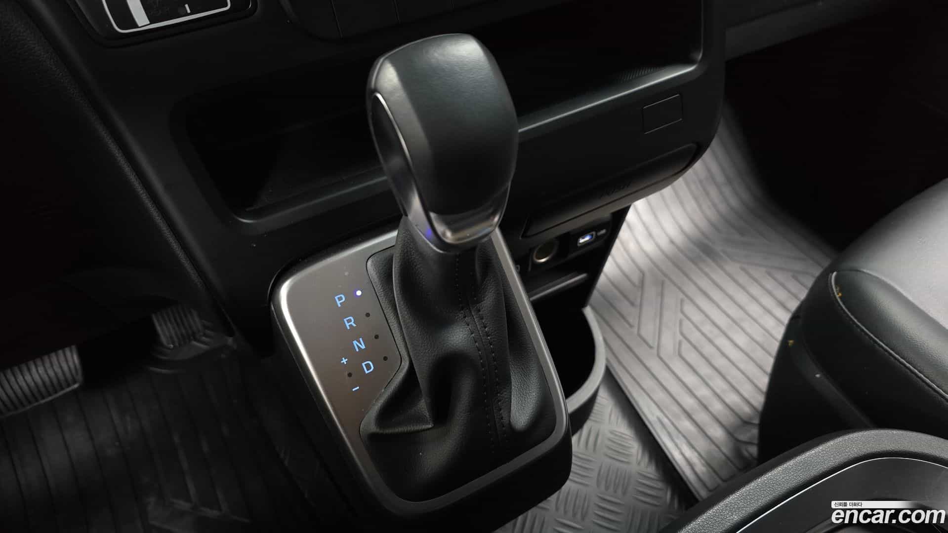 Staria Hyundai 2022.0-INNER-009