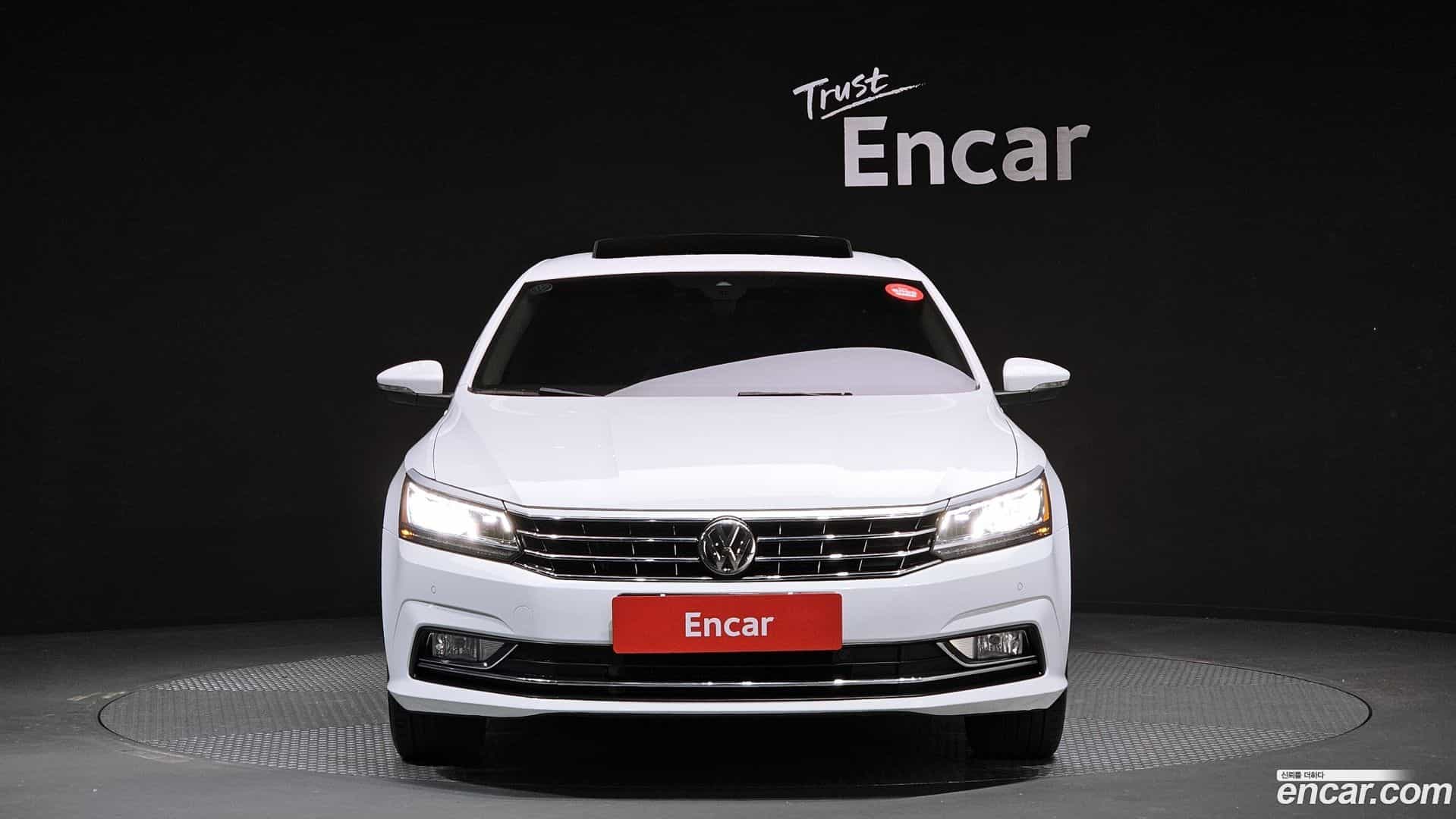Passat Volkswagen 2018.10-OUTER-003