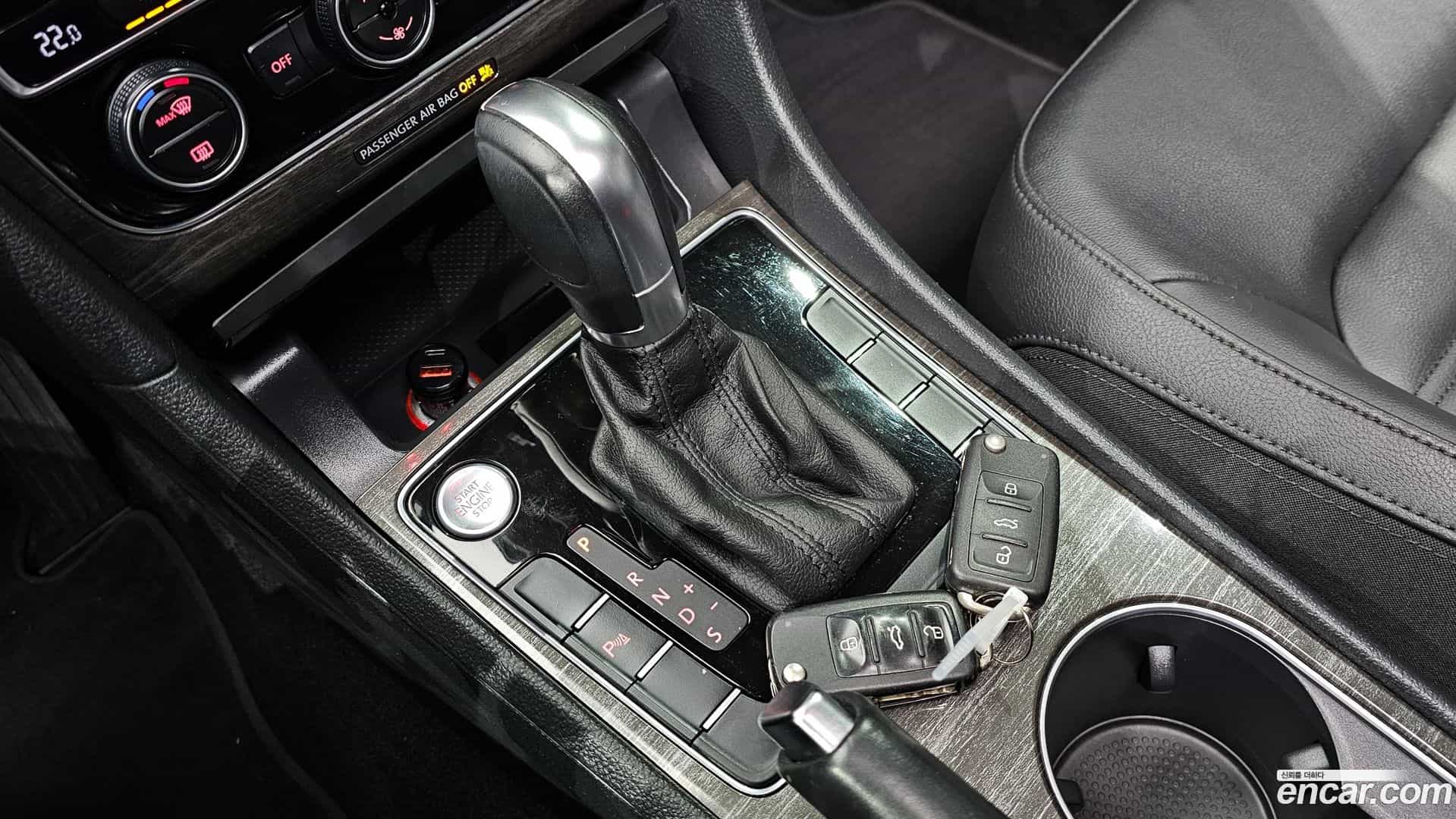 Passat Volkswagen 2018.10-INNER-009