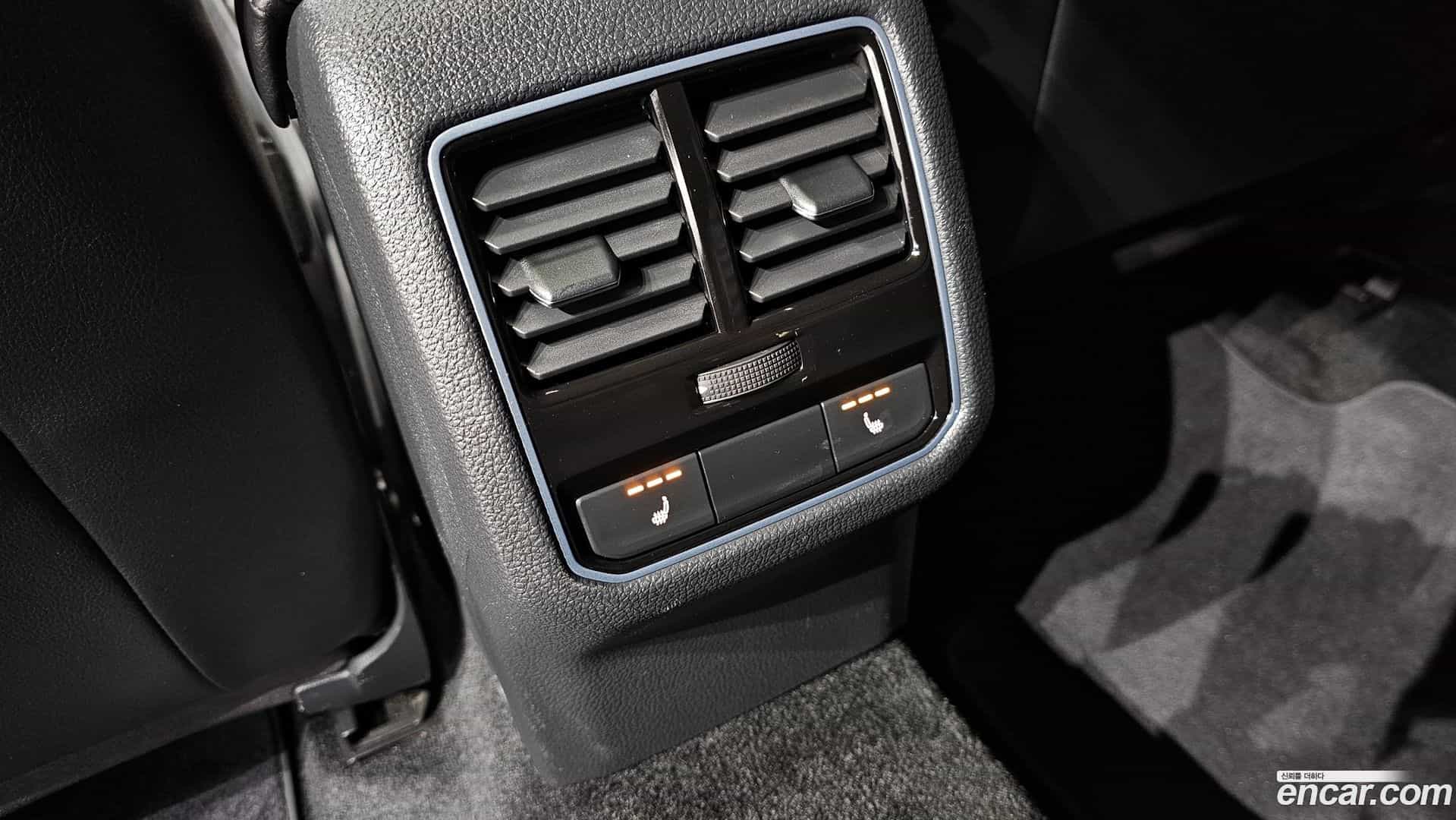 Passat Volkswagen 2018.10-OPTION-022