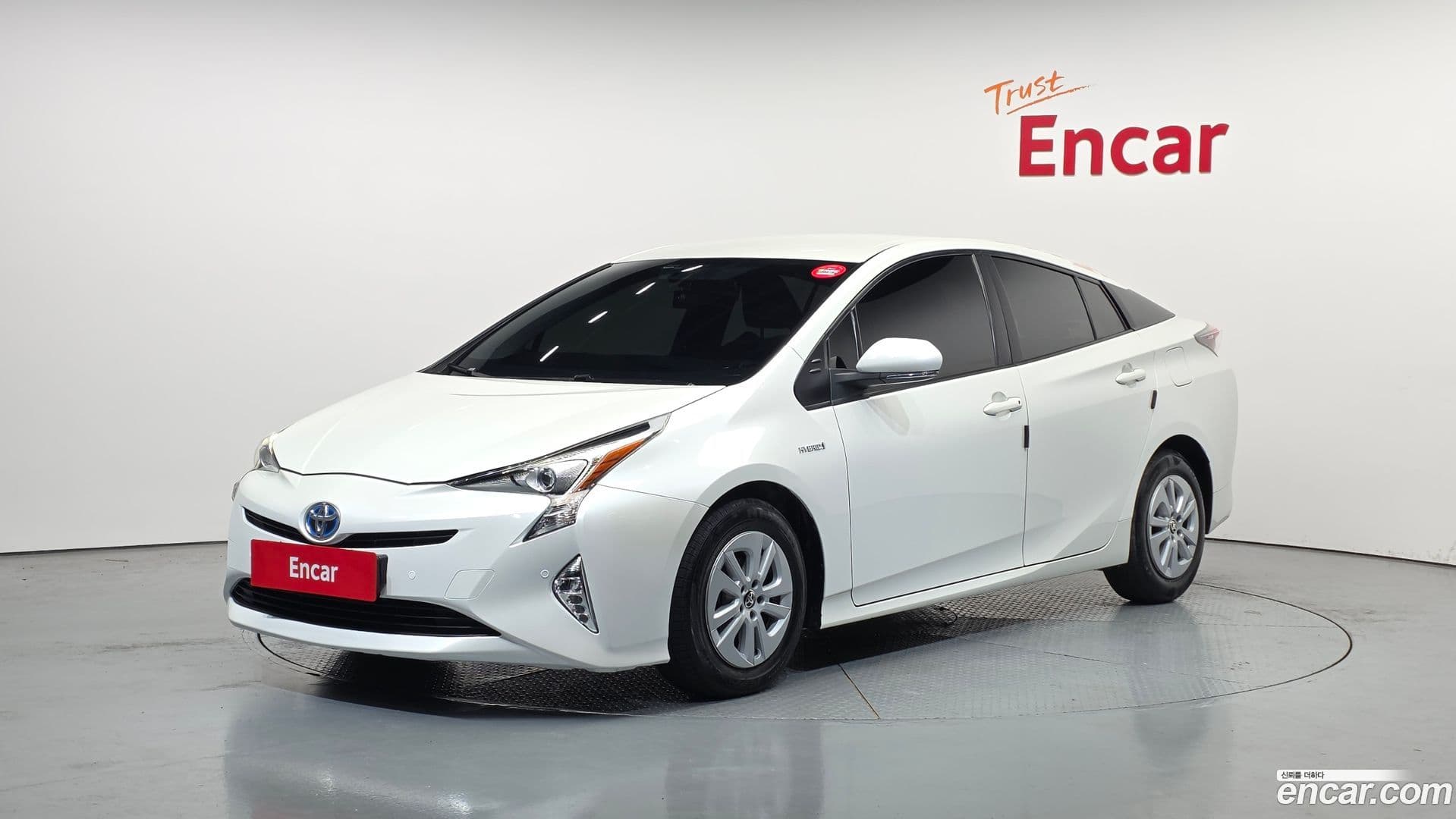 Main__Slider__Photo:Prius Toyota 2018.11-0