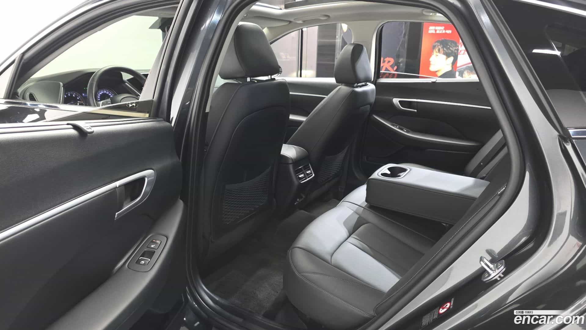 Sonata Hyundai 2019.3-OPTION-015