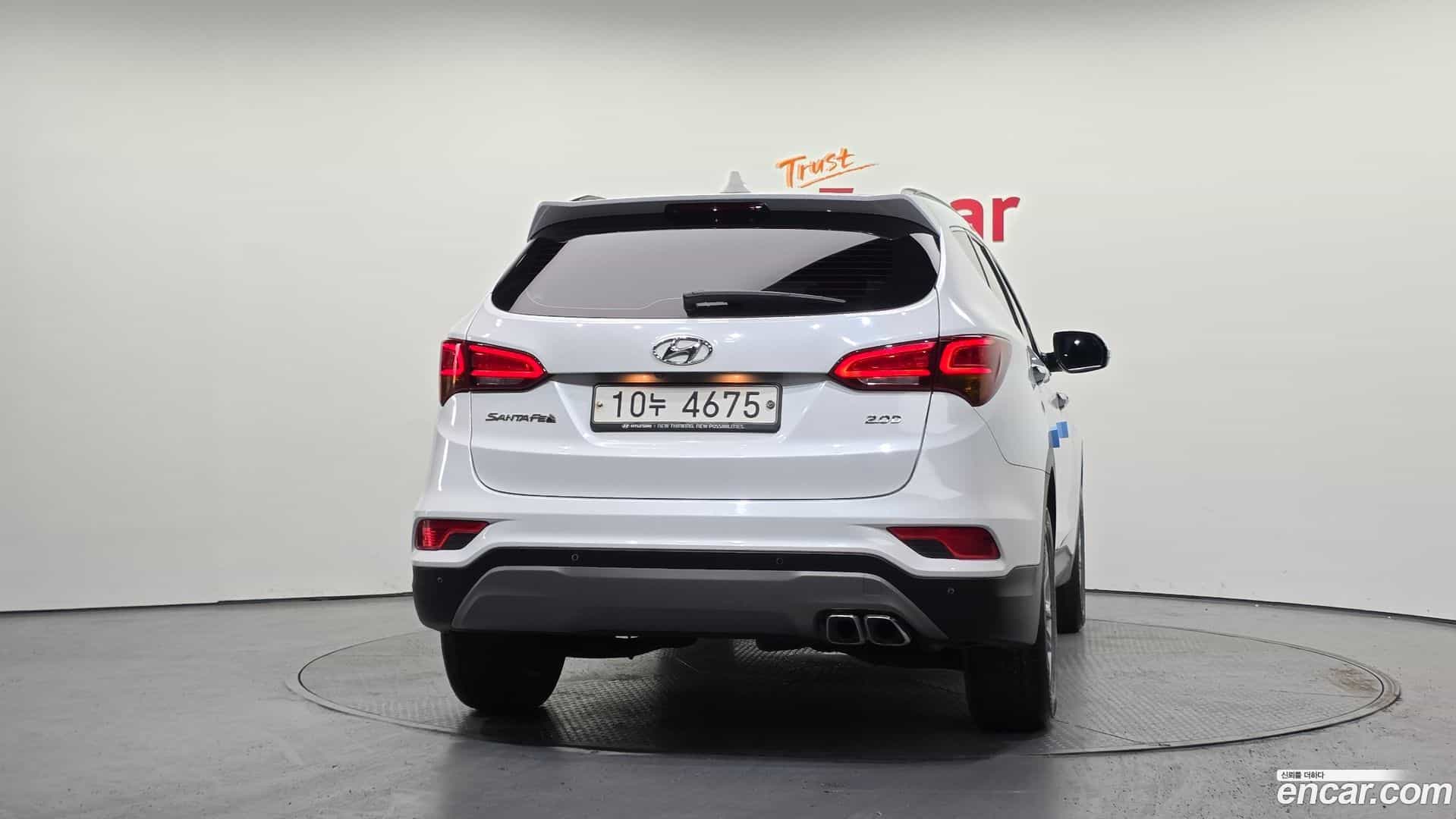 Santafe Hyundai 2017.3-OUTER-004