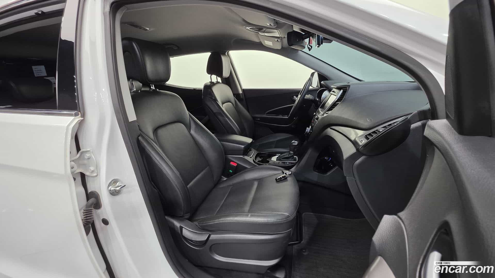 Santafe Hyundai 2017.3-INNER-010