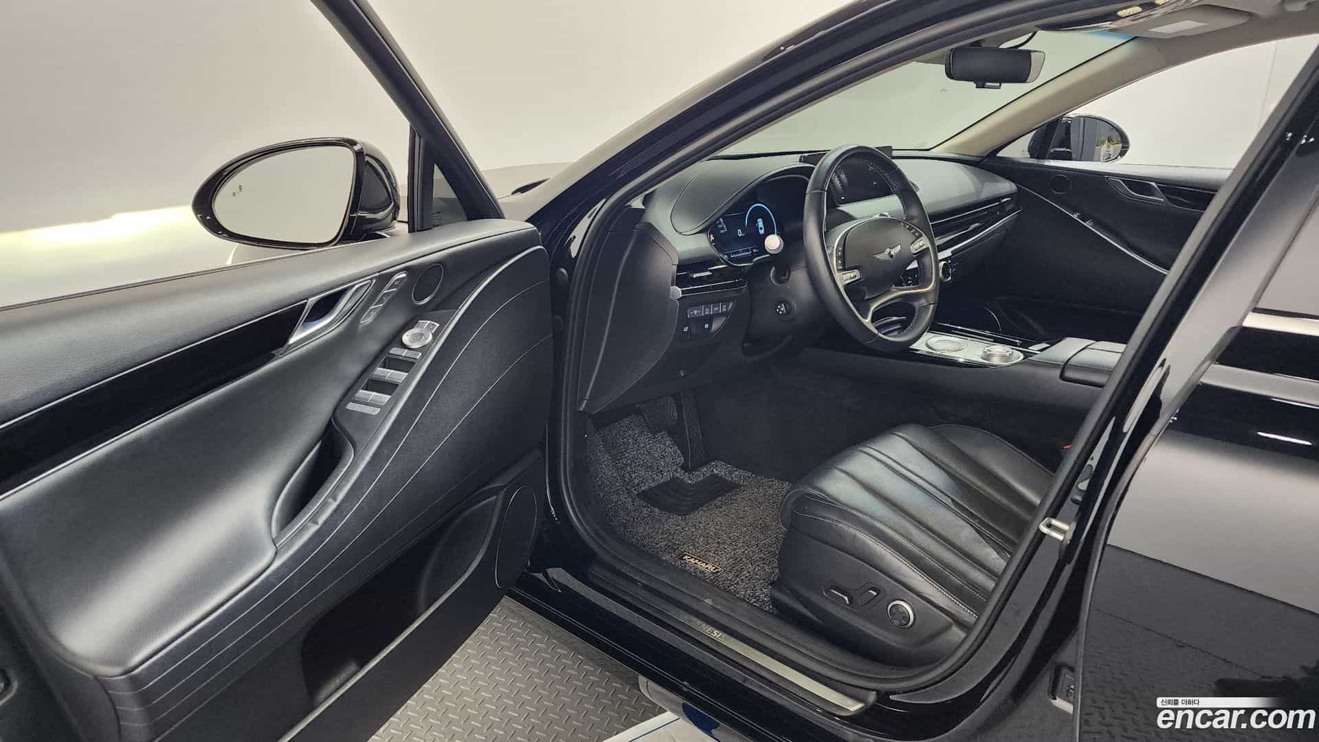 G80 Genesis 2020.4-INNER-010