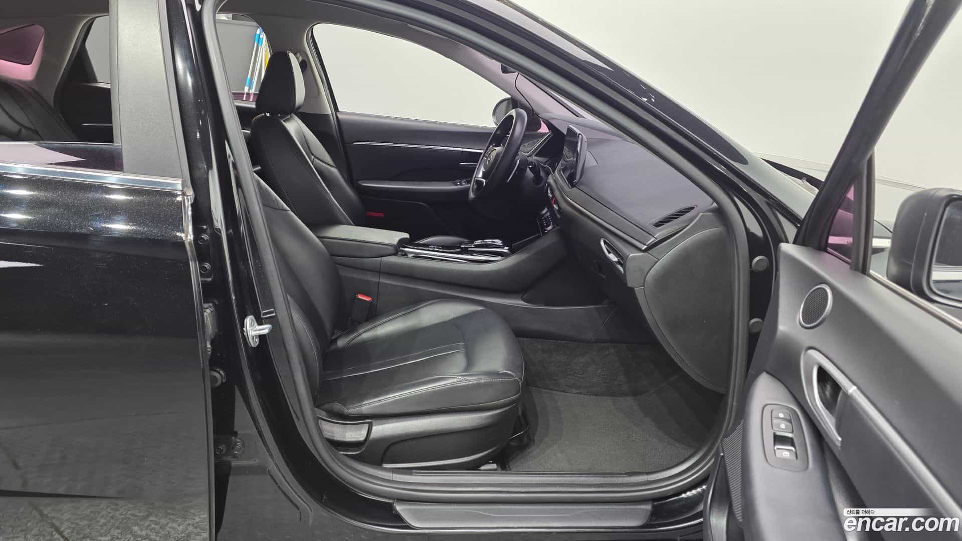 Sonata Hyundai 2019.4-OPTION-015