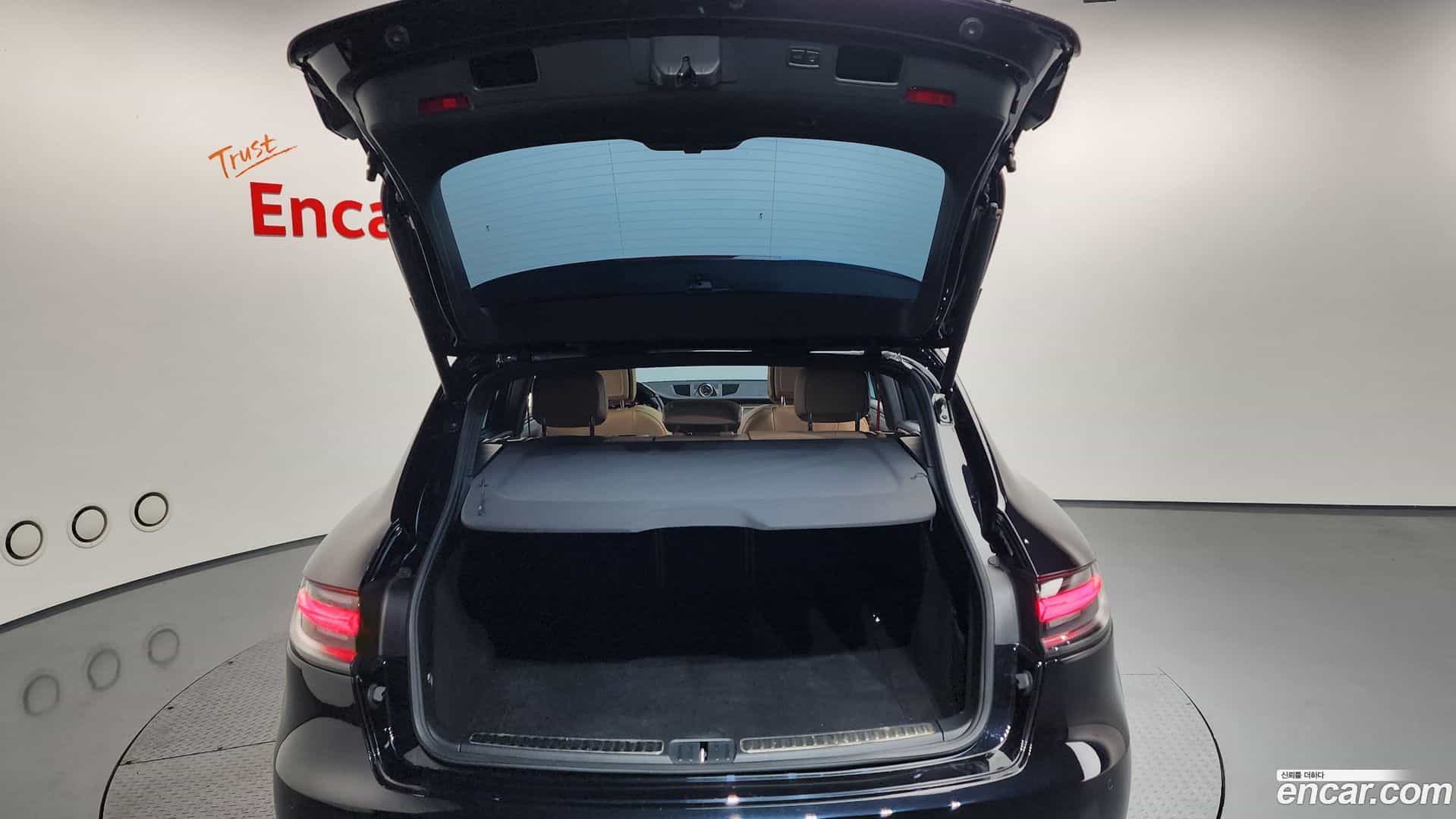 Macan Porsche 2021.1-OPTION-024