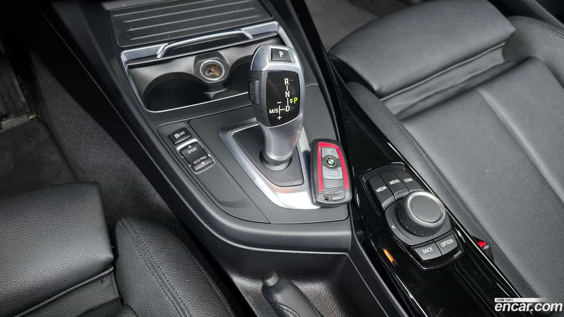 1-Series BMW 2018.11-INNER-009