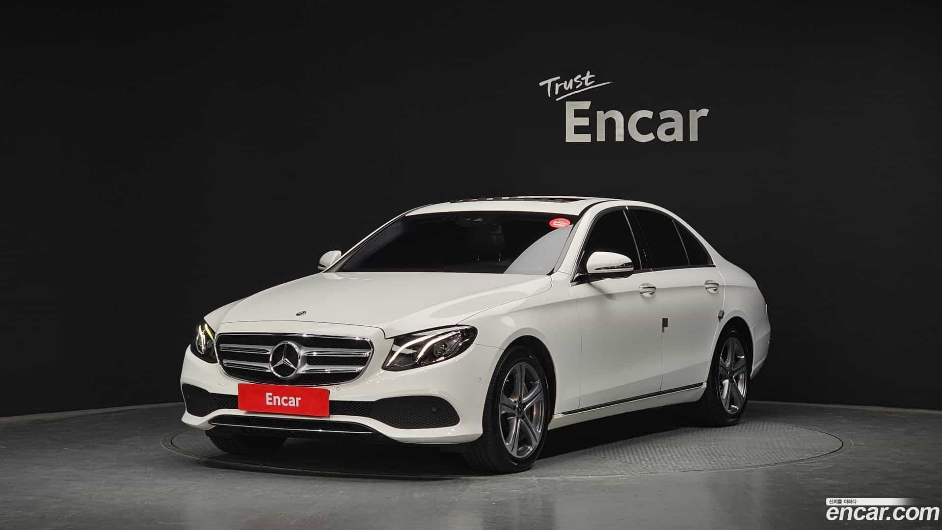 E-Class Mercedes-Benz 2018.9-OUTER-001
