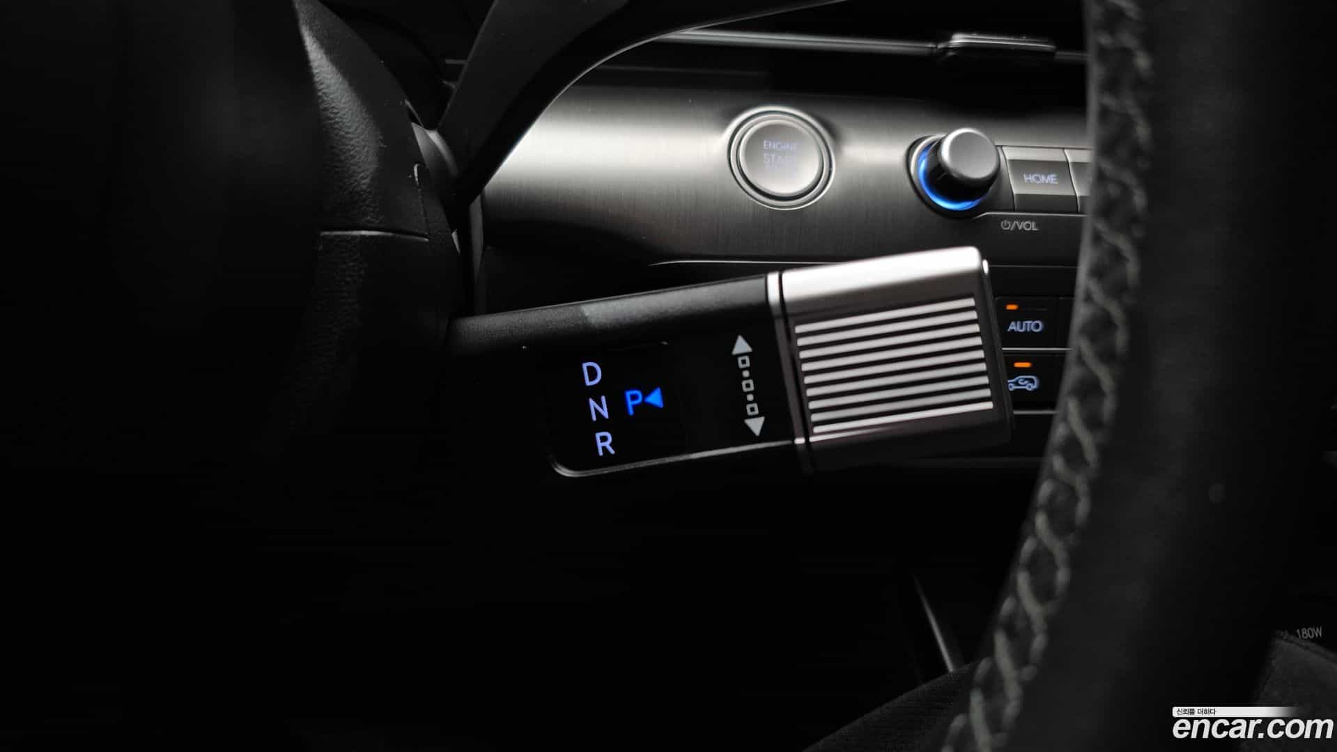 Kona Hyundai 2024.10-INNER-009
