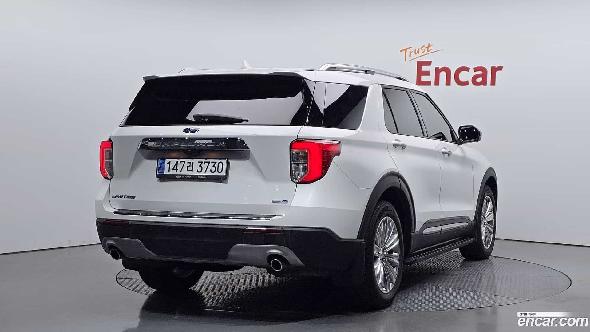 Explorer Ford 2020.10-OUTER-002