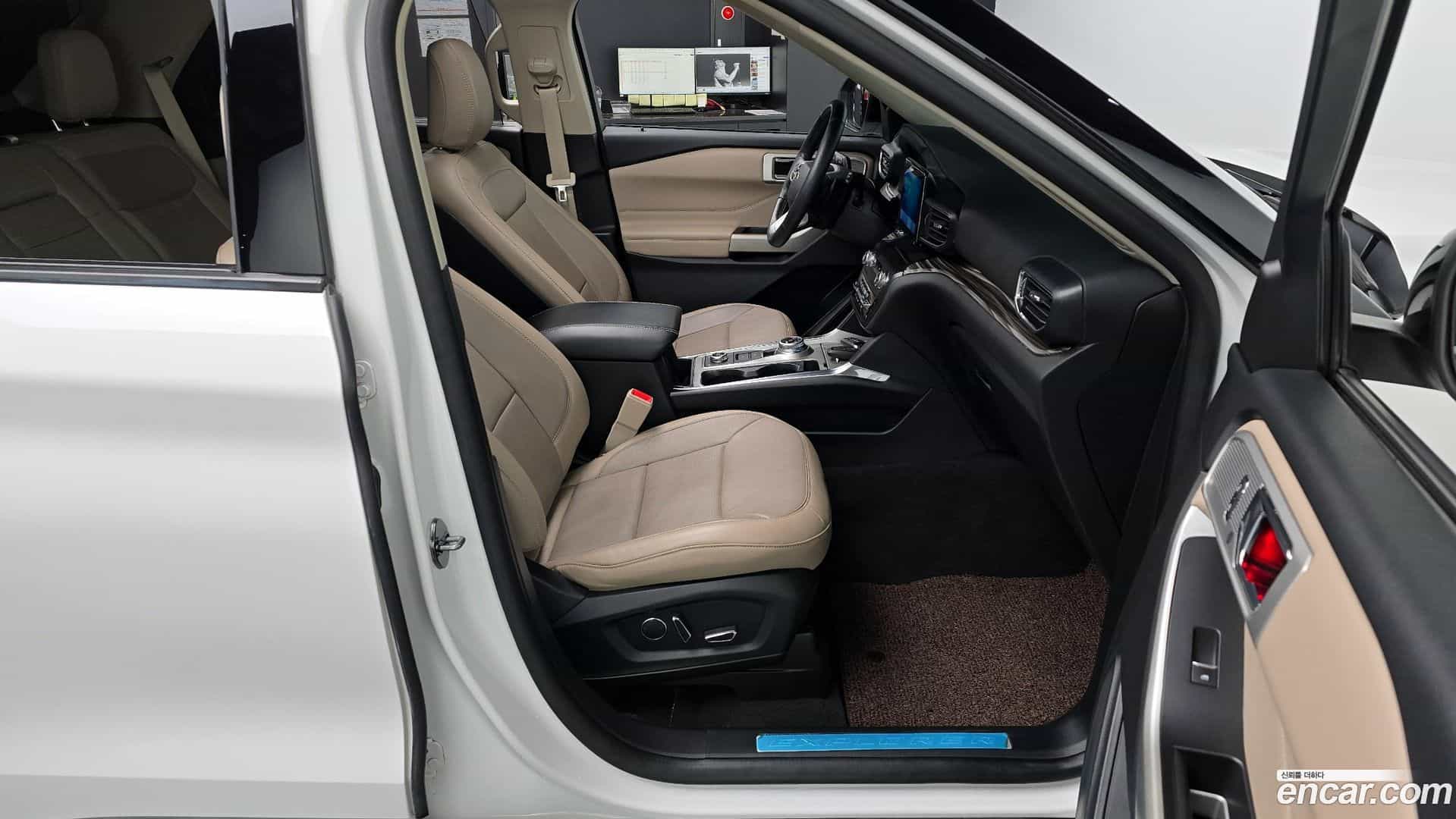 Explorer Ford 2020.10-OPTION-015