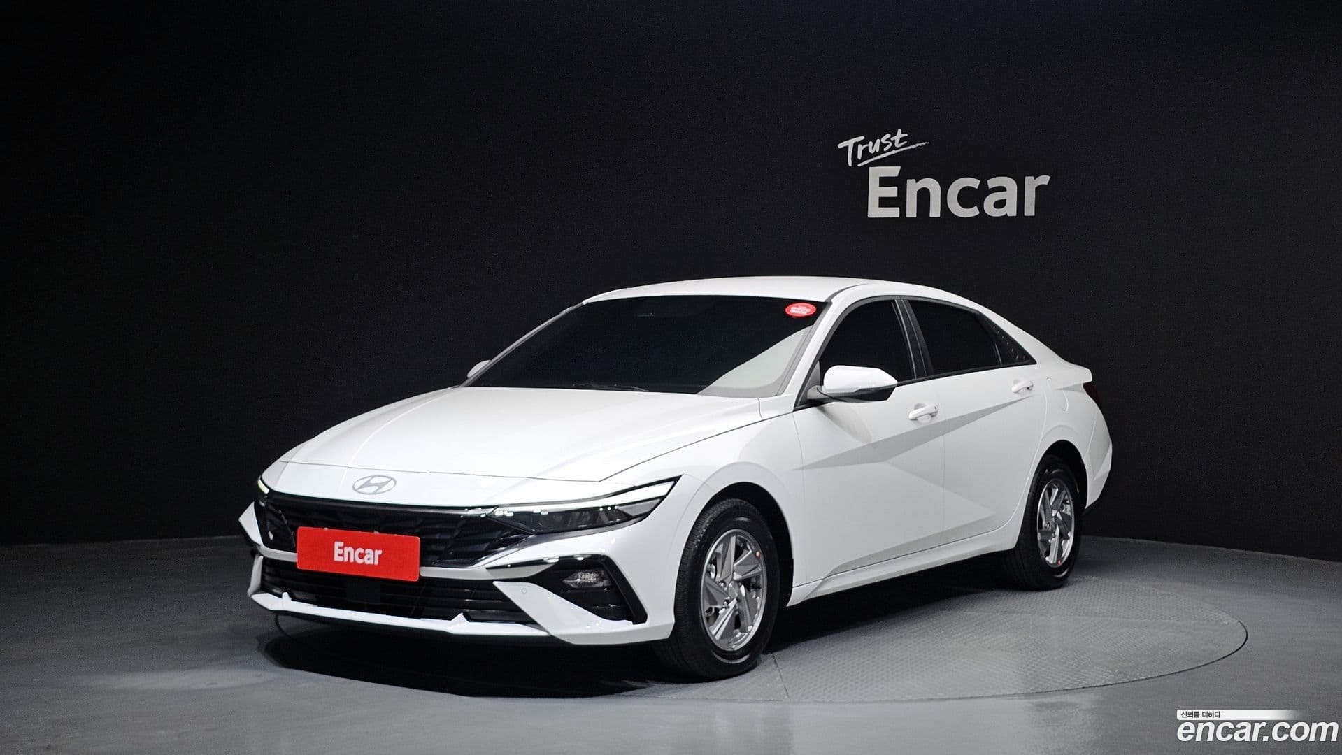 Main__Slider__Photo:AVANTE Hyundai 2025.9-0