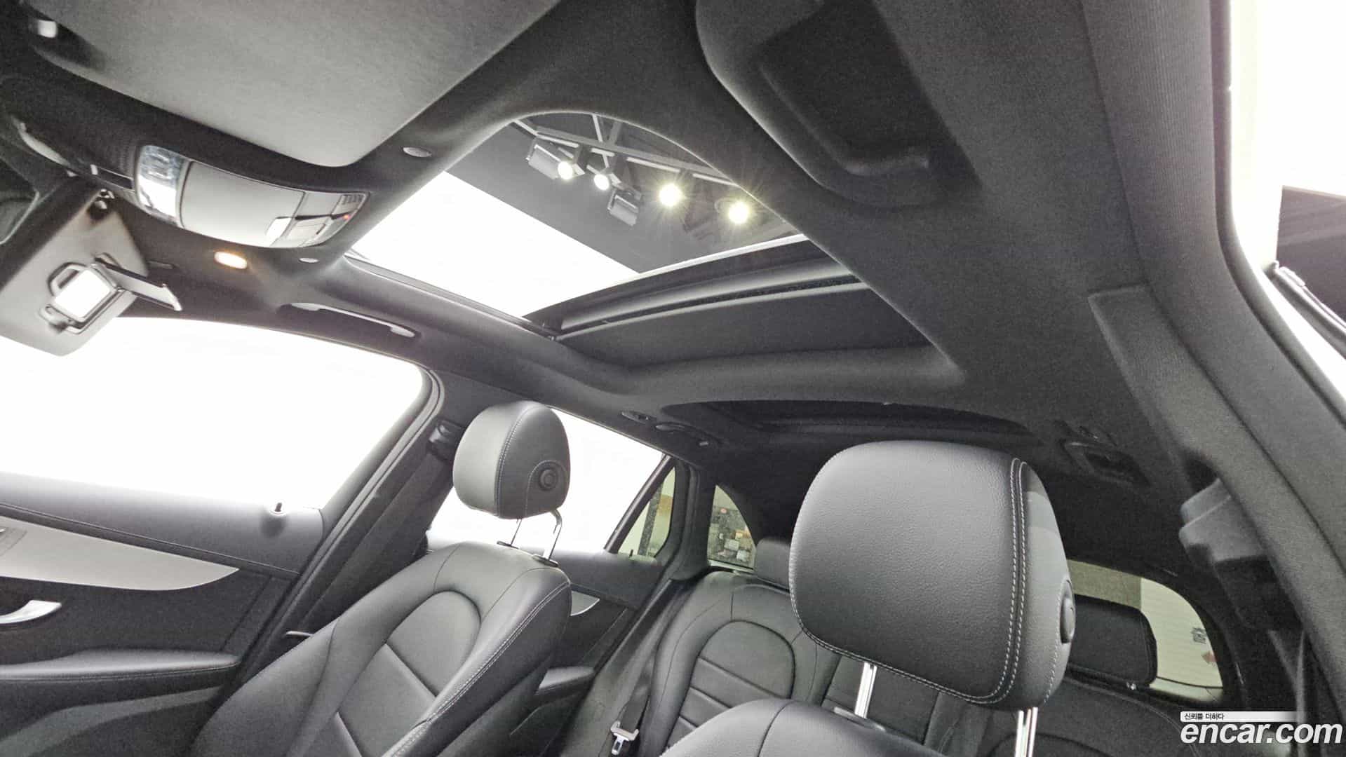 GLC-Class Mercedes-Benz 2021.3-OPTION-023