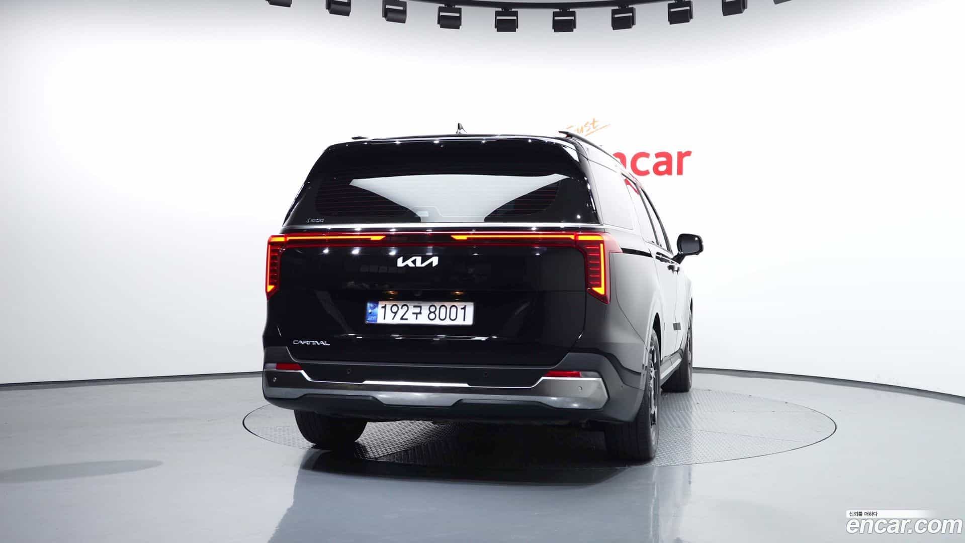 Canival Kia 2023.11-OUTER-004