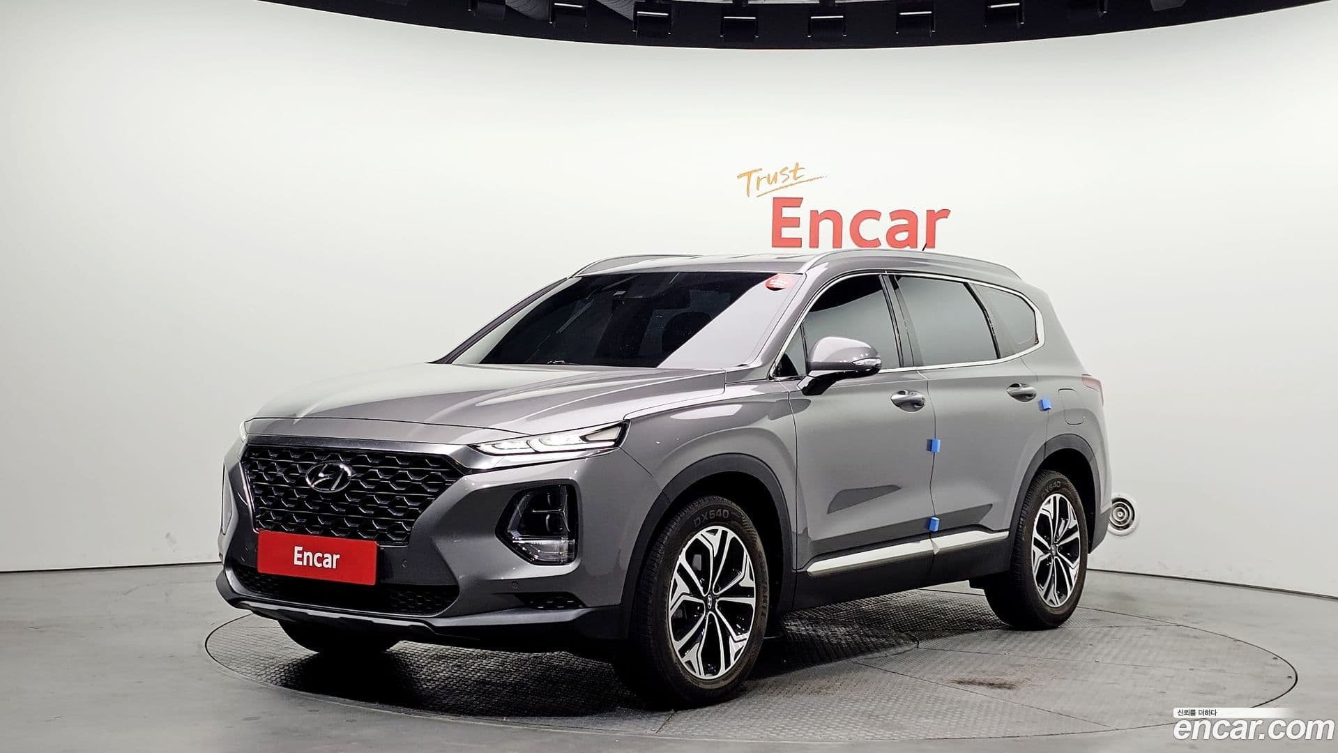 Main__Slider__Photo:Santafe Hyundai 2018.8-0