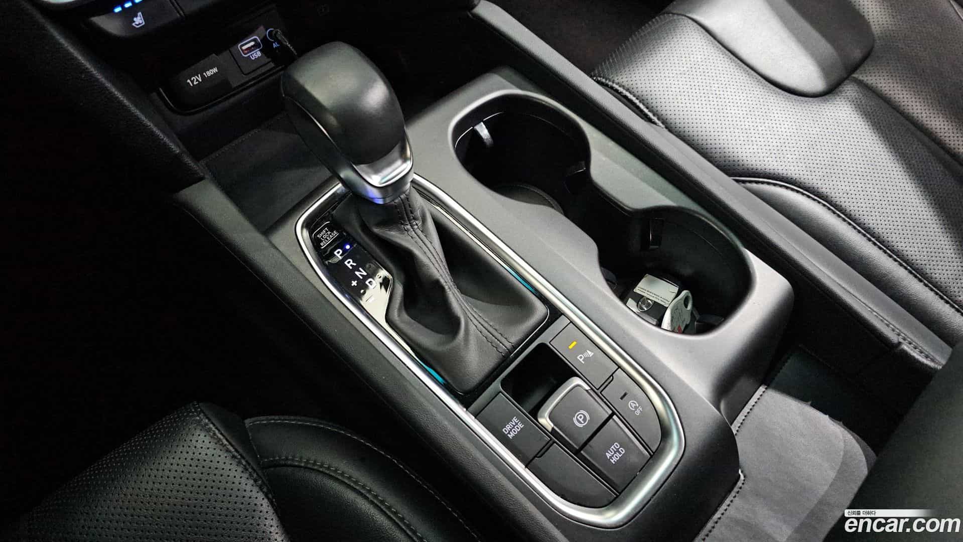 Santafe Hyundai 2018.8-INNER-009