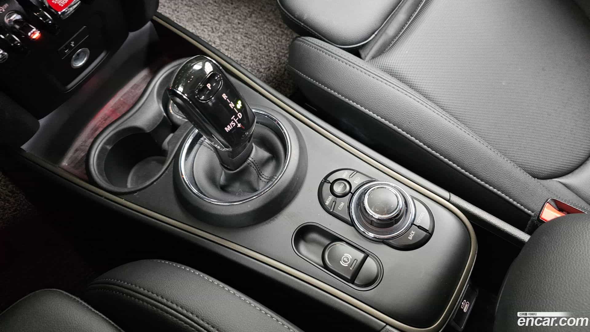 Countryman Mini 2023.5-INNER-009