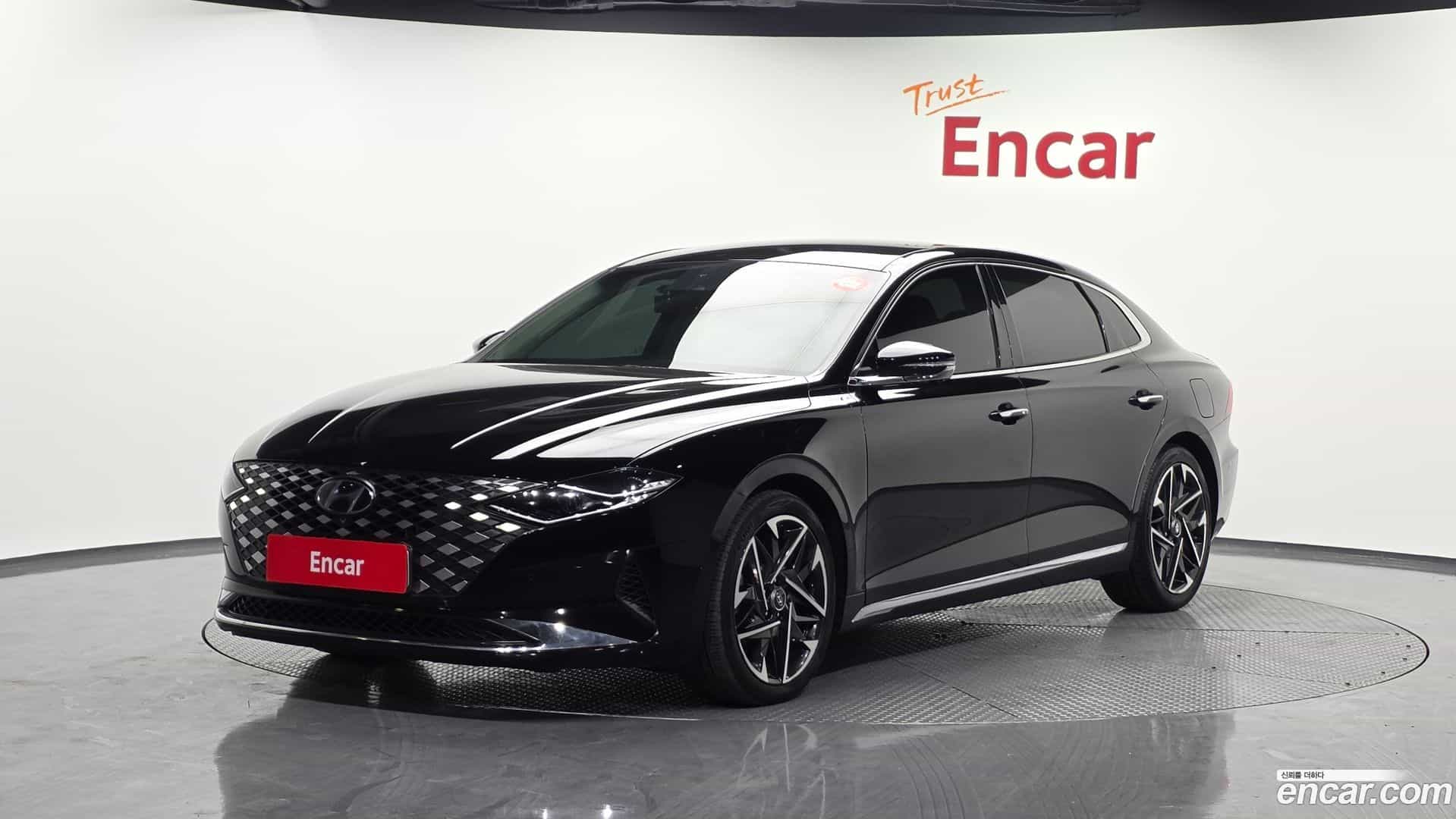 Grandeur Hyundai 2019.11-OUTER-001