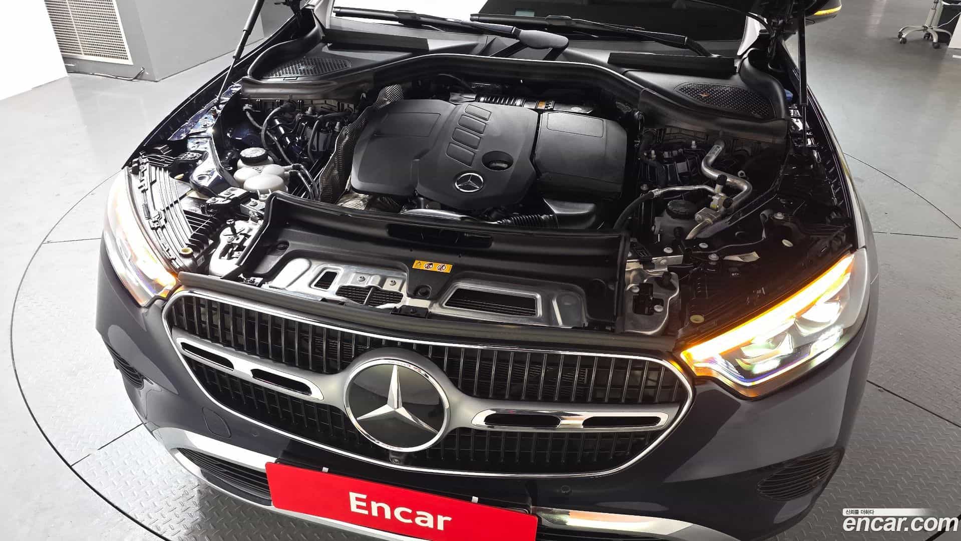 GLC-Class Mercedes-Benz 2024.4-OUTER-006