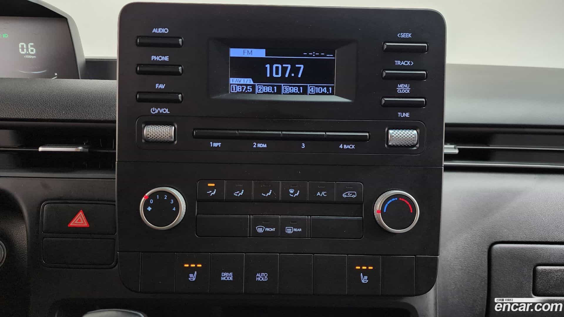 Staria Hyundai 2022.5-OPTION-021