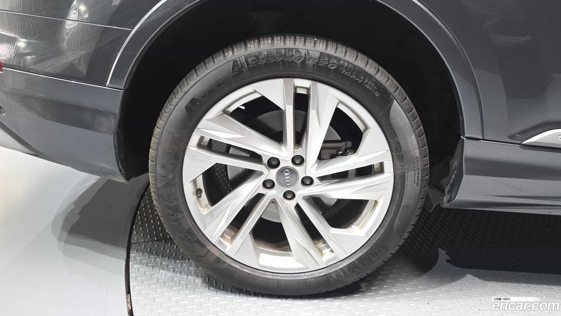 Q7 Audi 2021.6-OUTER-005