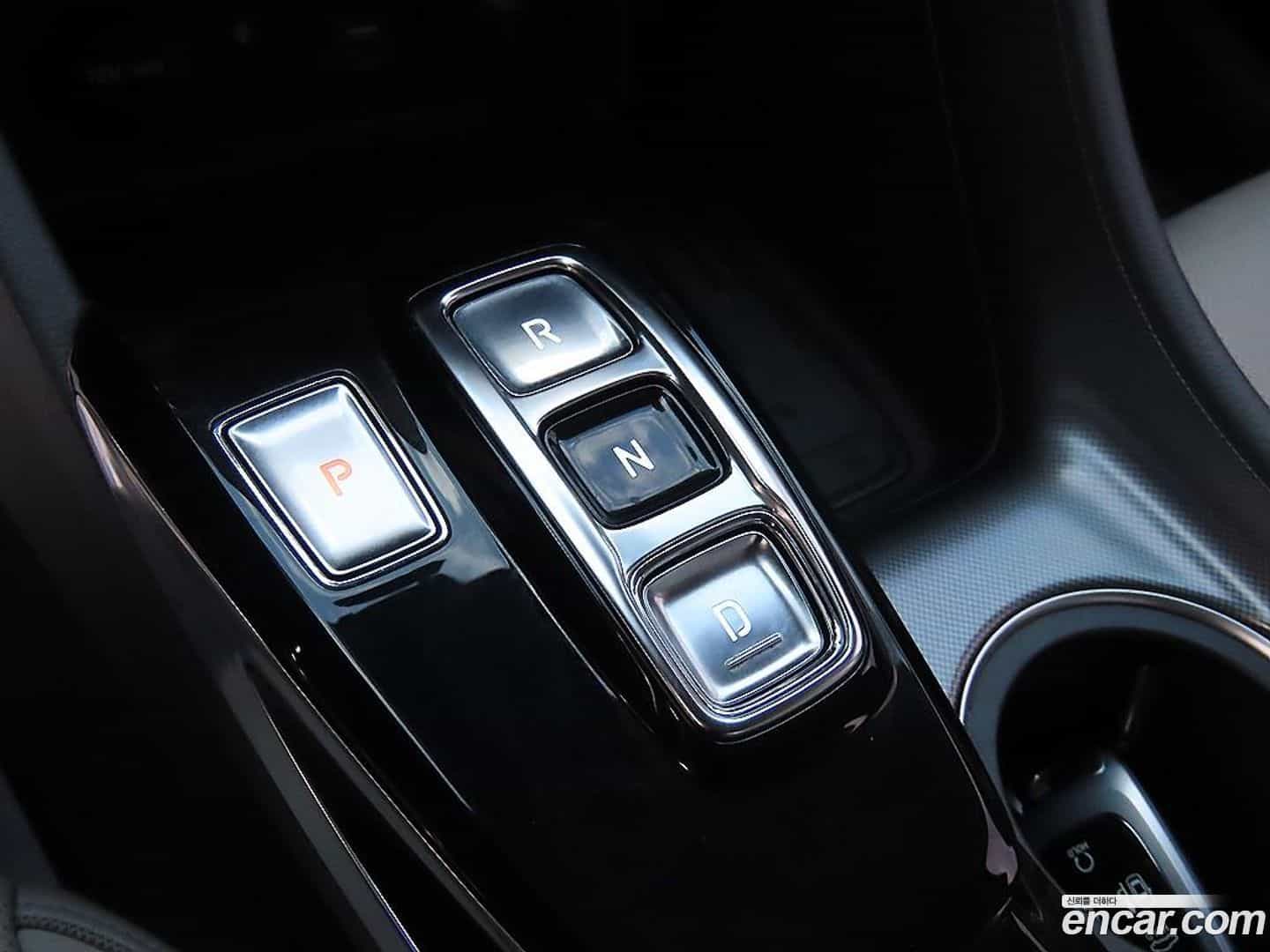 Sonata Hyundai 2019.6-OPTION-015