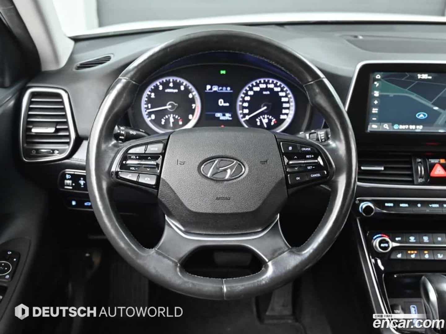 Grandeur Hyundai 2018.1-OPTION-017