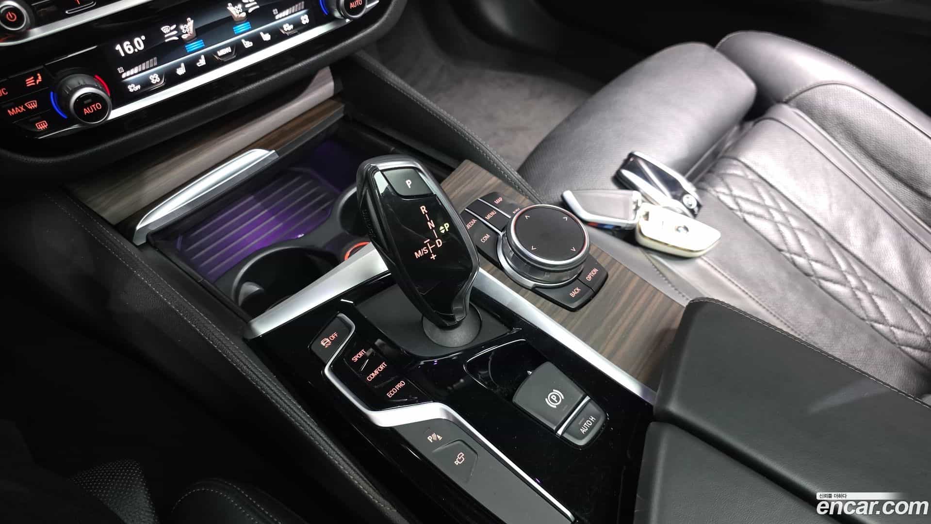 5-Series BMW 2017.8-INNER-009