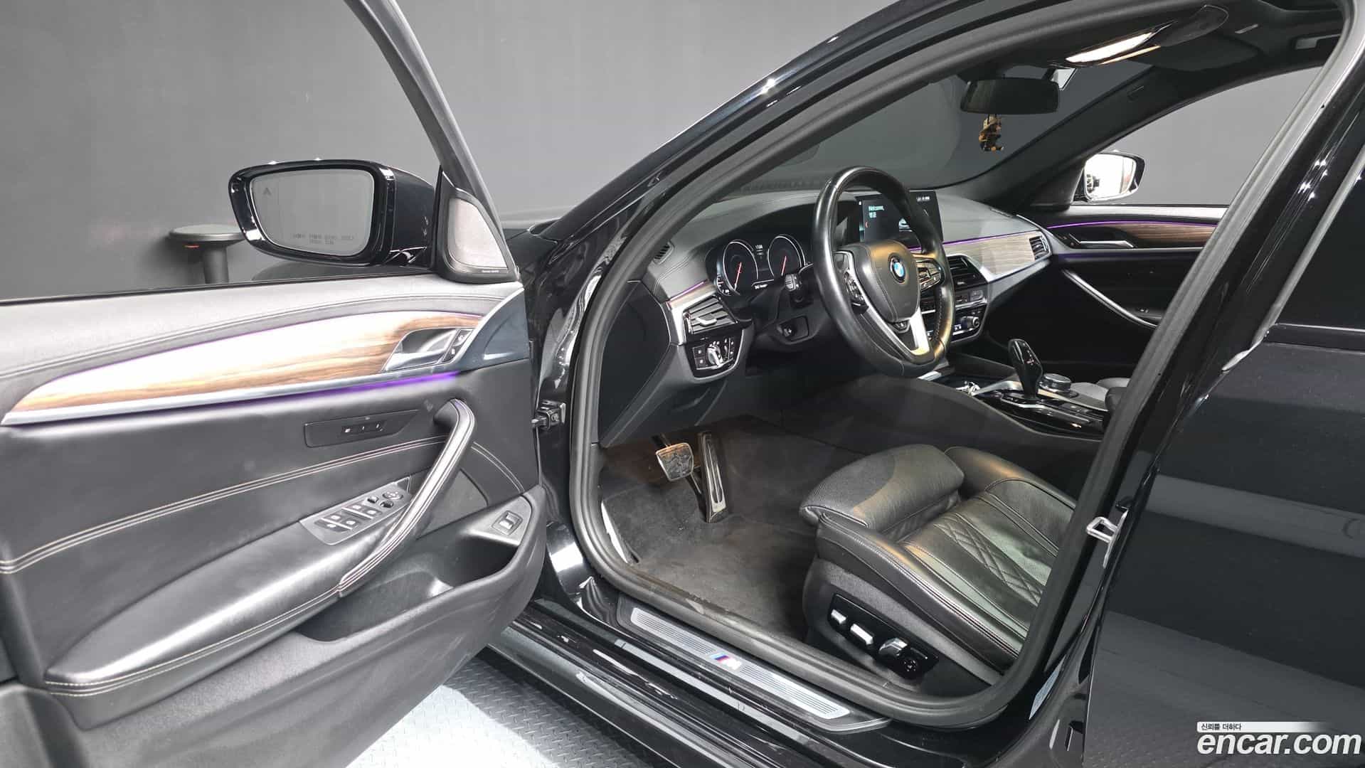 5-Series BMW 2017.8-INNER-010