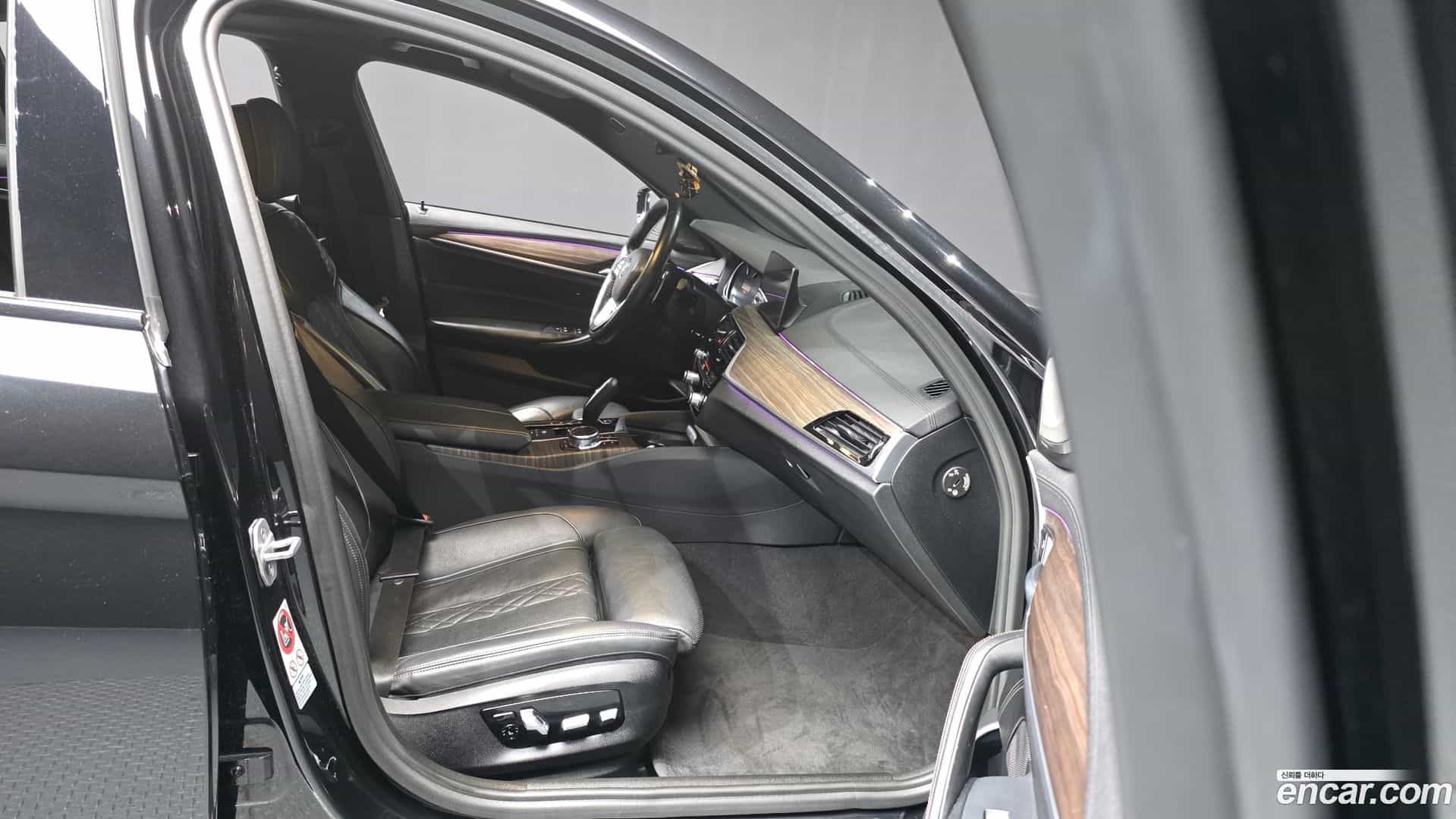5-Series BMW 2017.8-OPTION-015