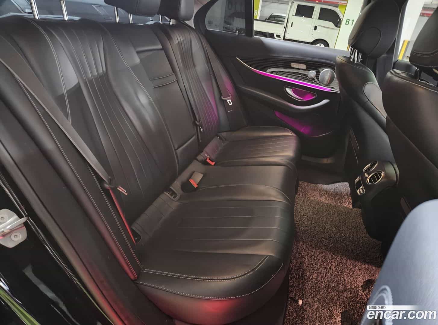 E-Class Mercedes-Benz 2017.2-OPTION-017