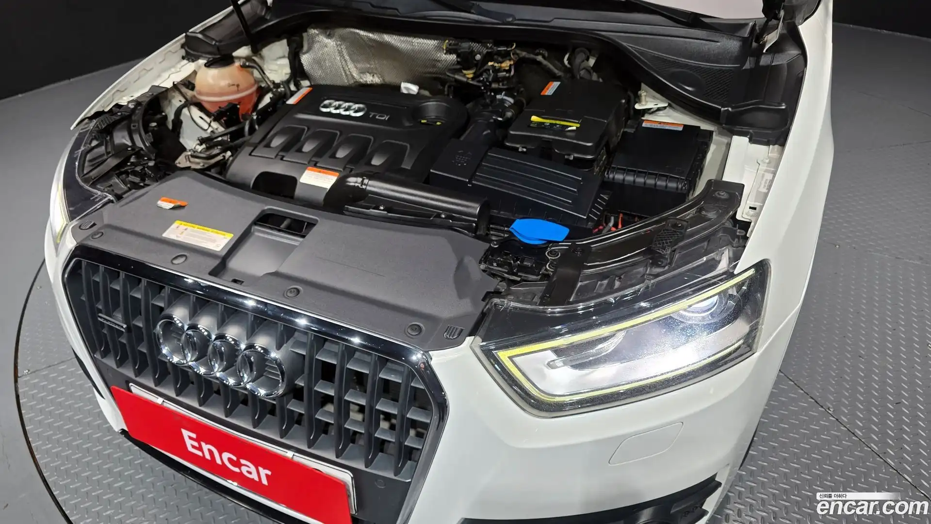 Q3 Audi 2015.0-OUTER-006