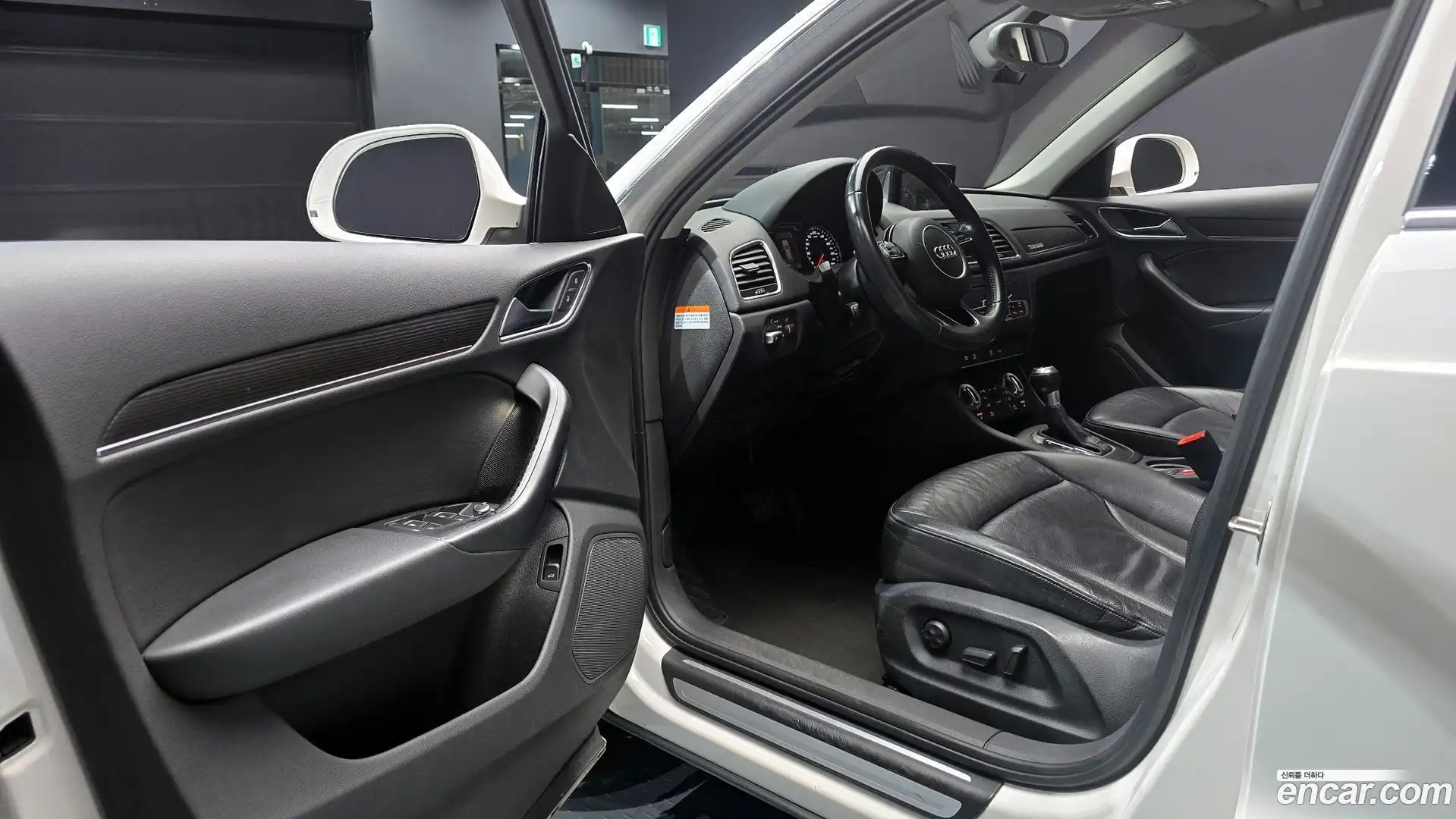 Q3 Audi 2015.0-OPTION-015