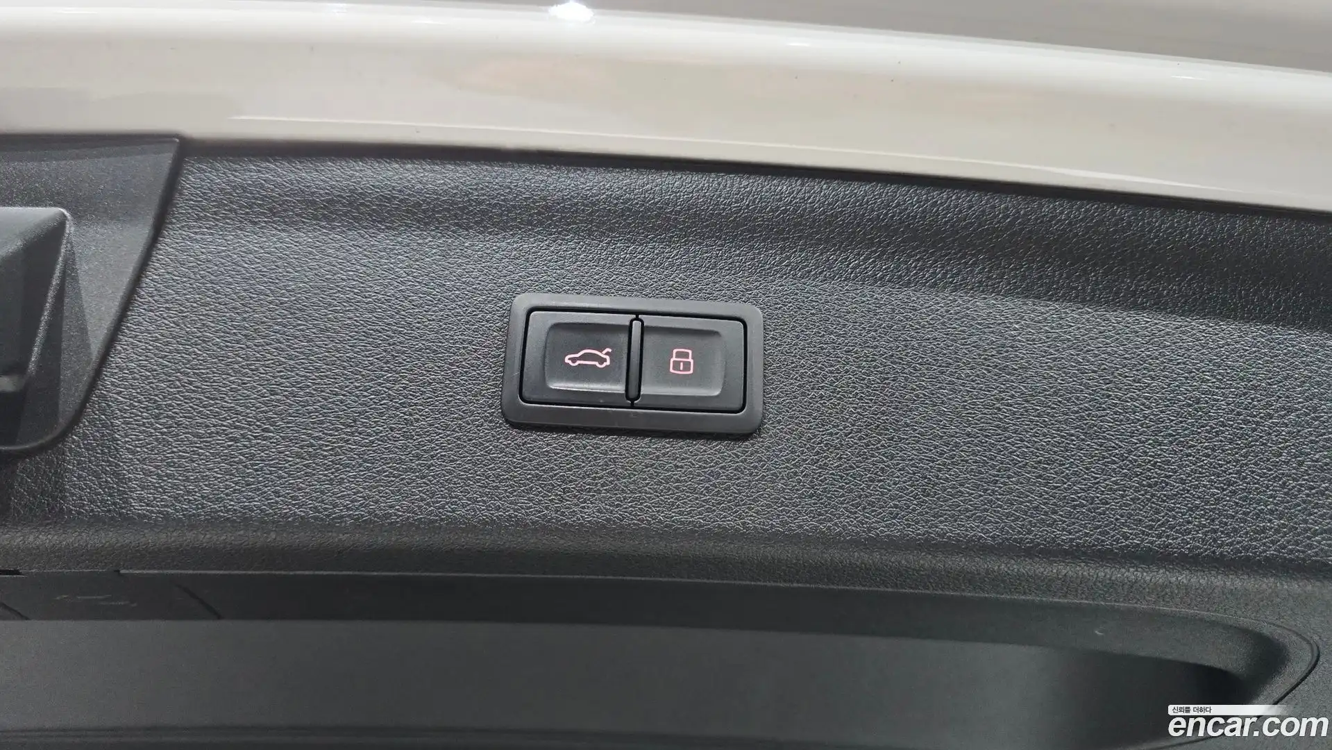 Q3 Audi 2015.0-OPTION-024