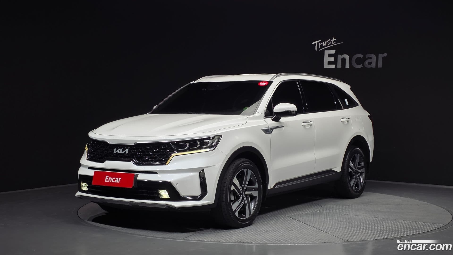 Main__Slider__Photo:Sorento Kia 2022.2-0