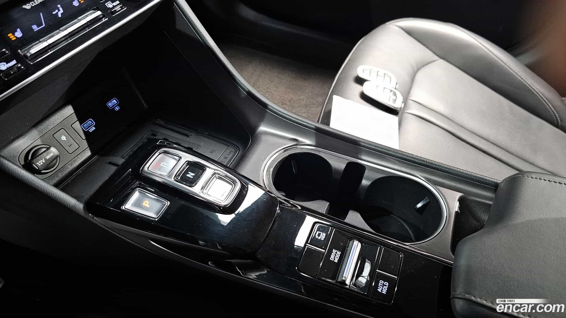 Sonata Hyundai 2022.2-INNER-009
