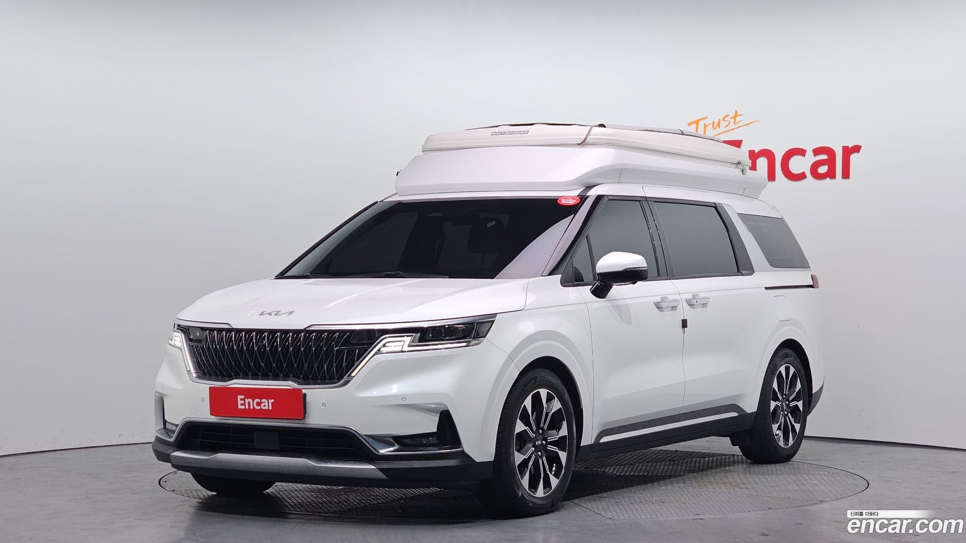 Main__Slider__Photo:Canival Kia 2020.10-0