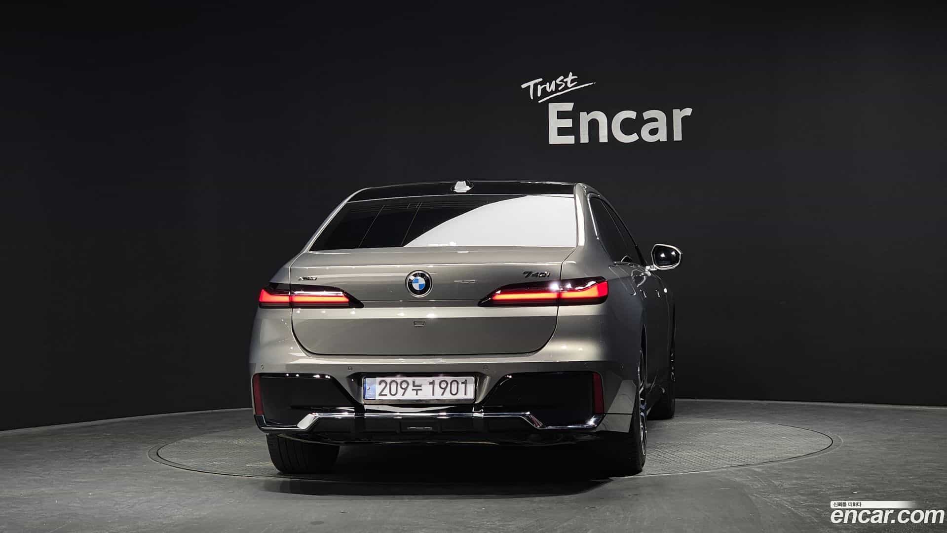 7-Series BMW 2024.0-OUTER-004