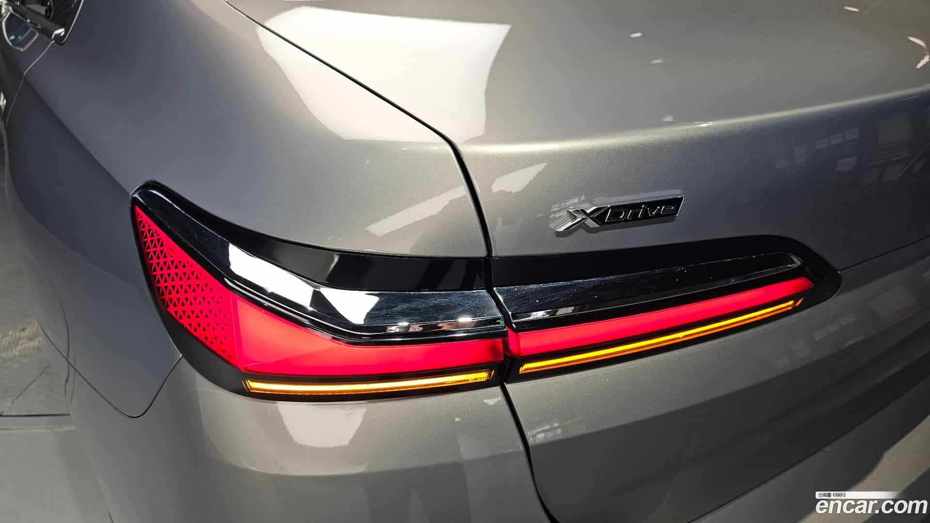 7-Series BMW 2024.0-OUTER-033