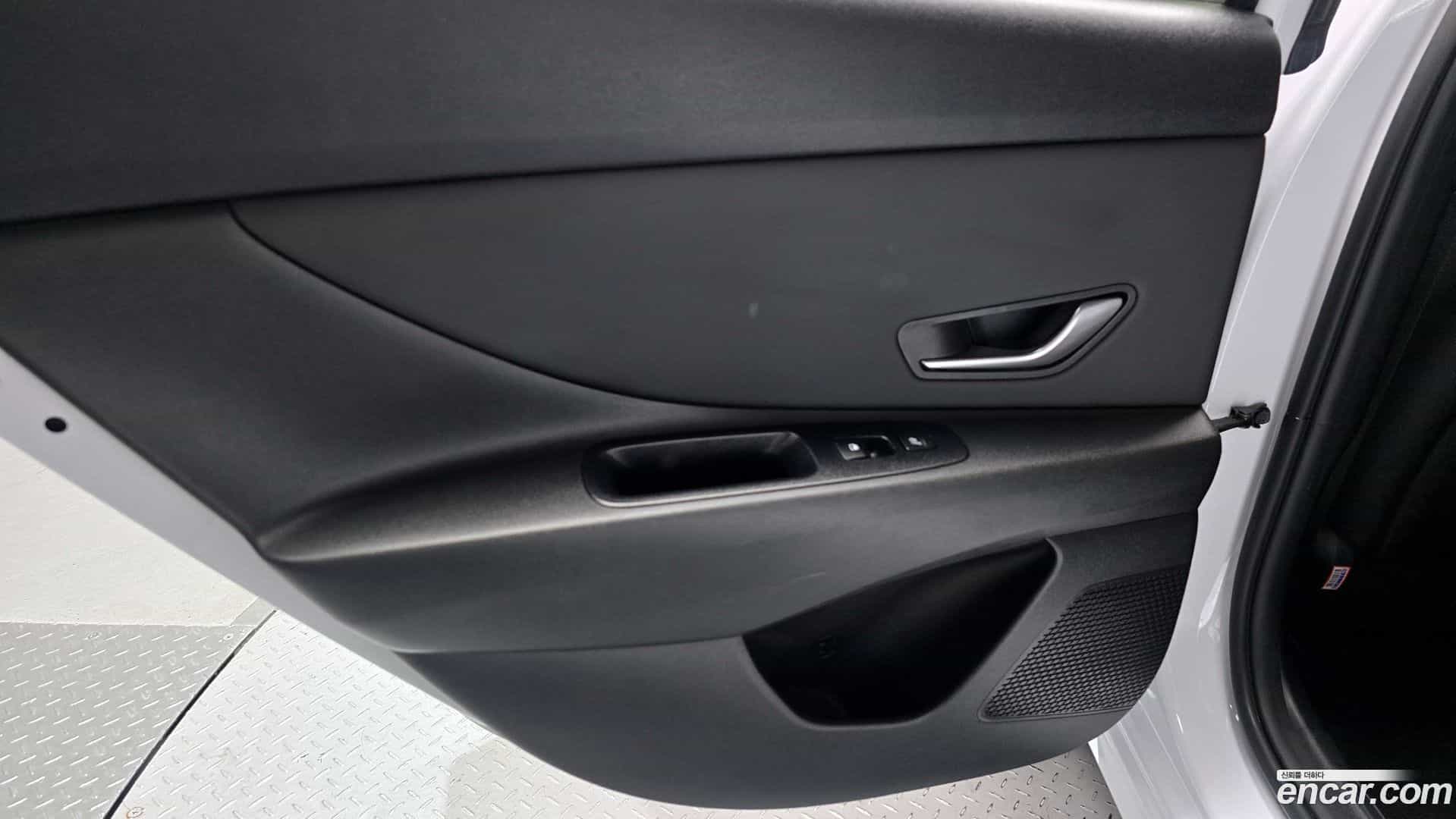 AVANTE Hyundai 2021.4-INNER-035