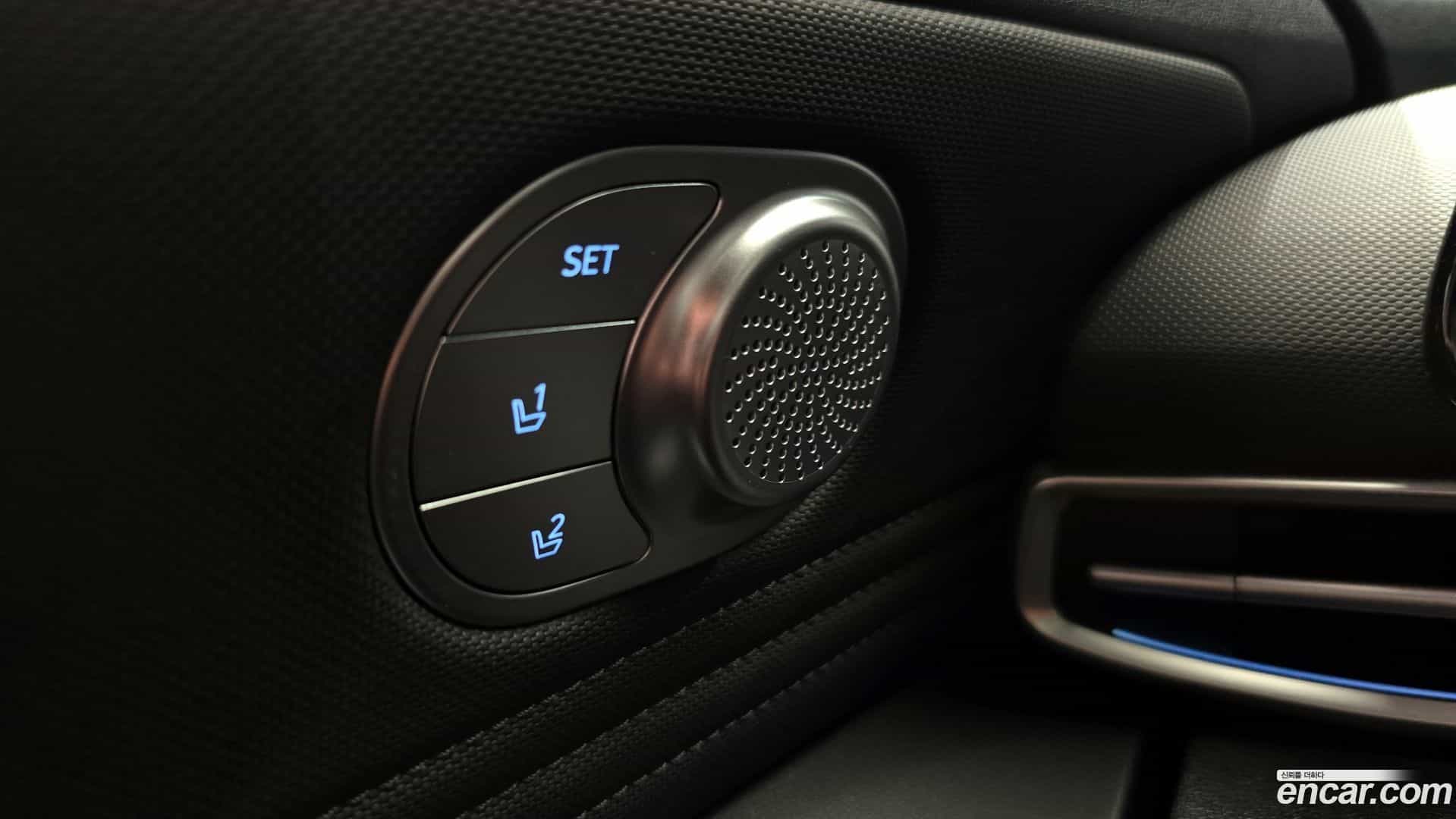 AVANTE Hyundai 2021.4-OPTION-043