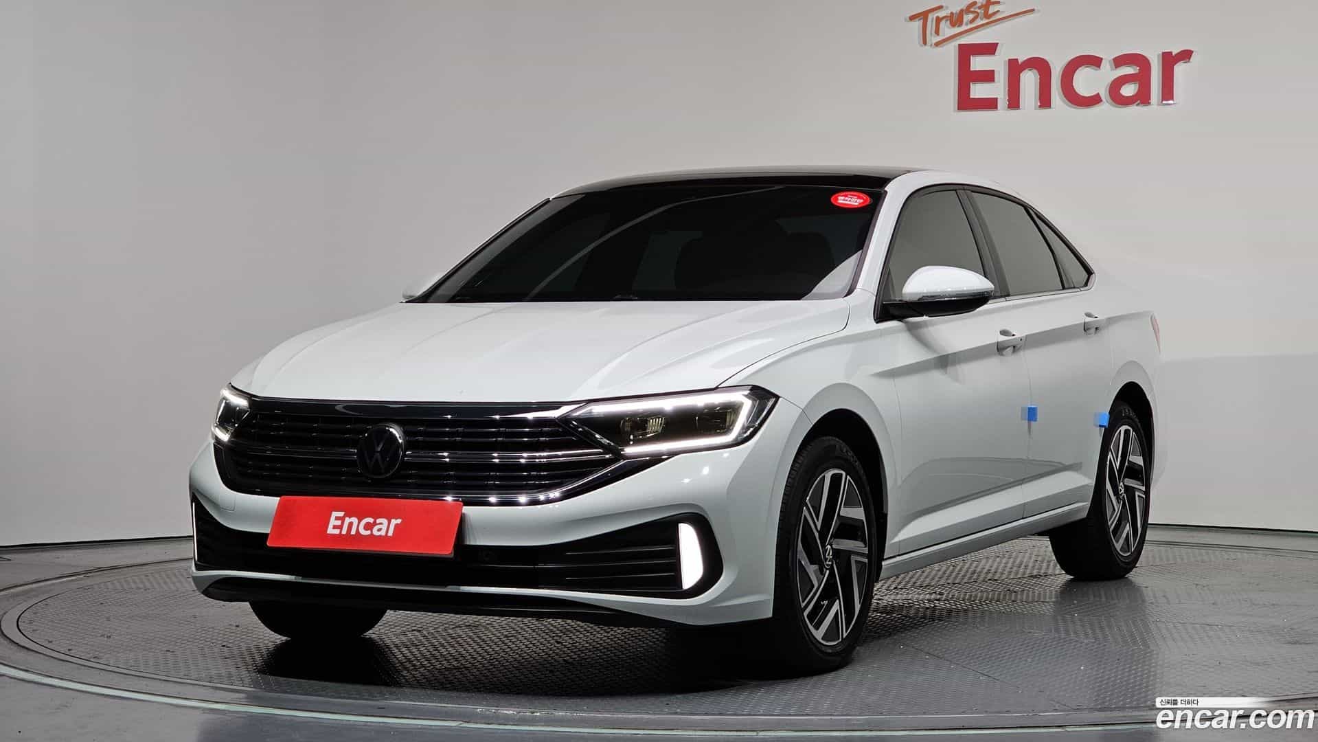 Jetta Volkswagen 2023.11-OUTER-001