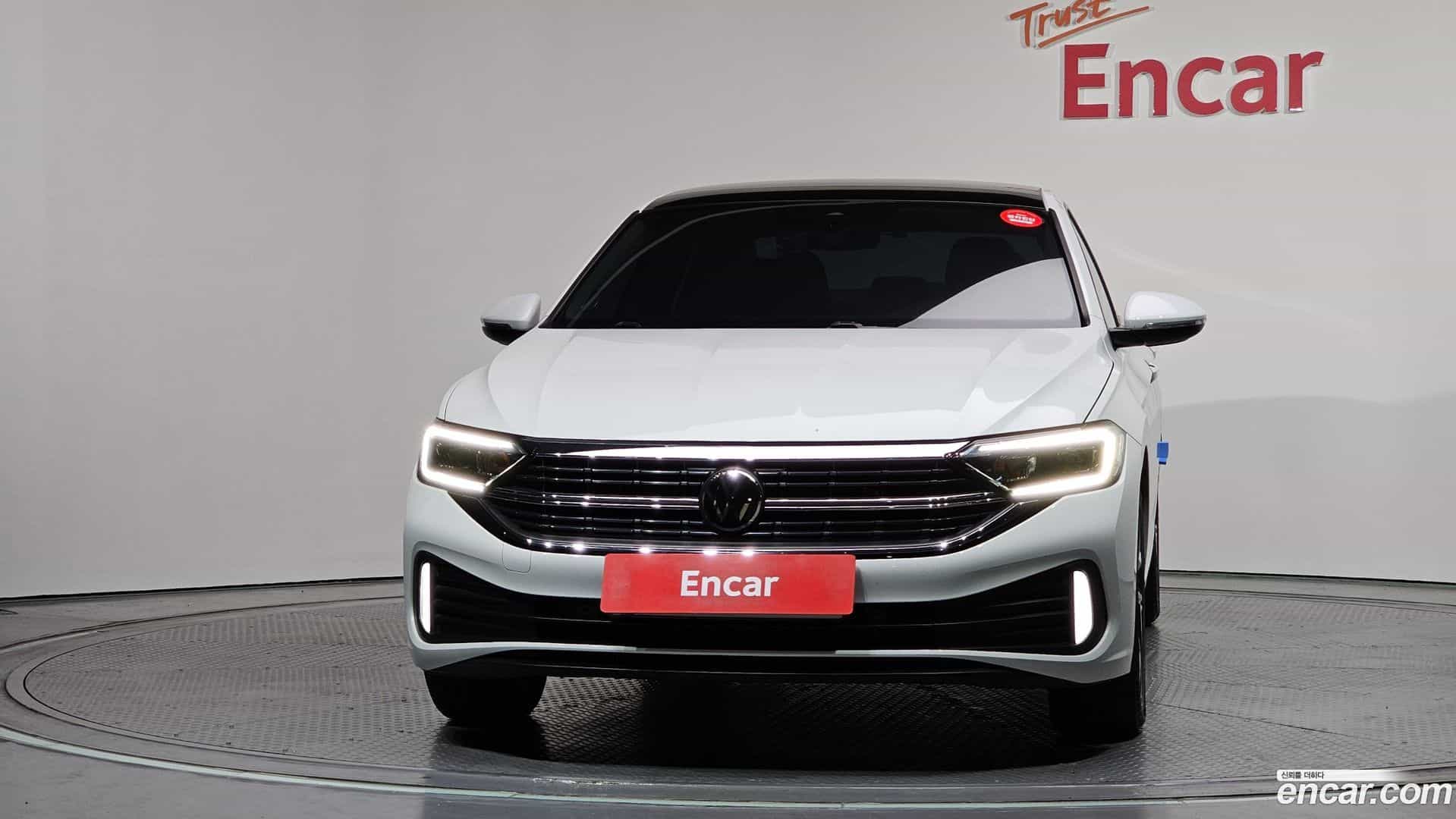 Jetta Volkswagen 2023.11-OUTER-003