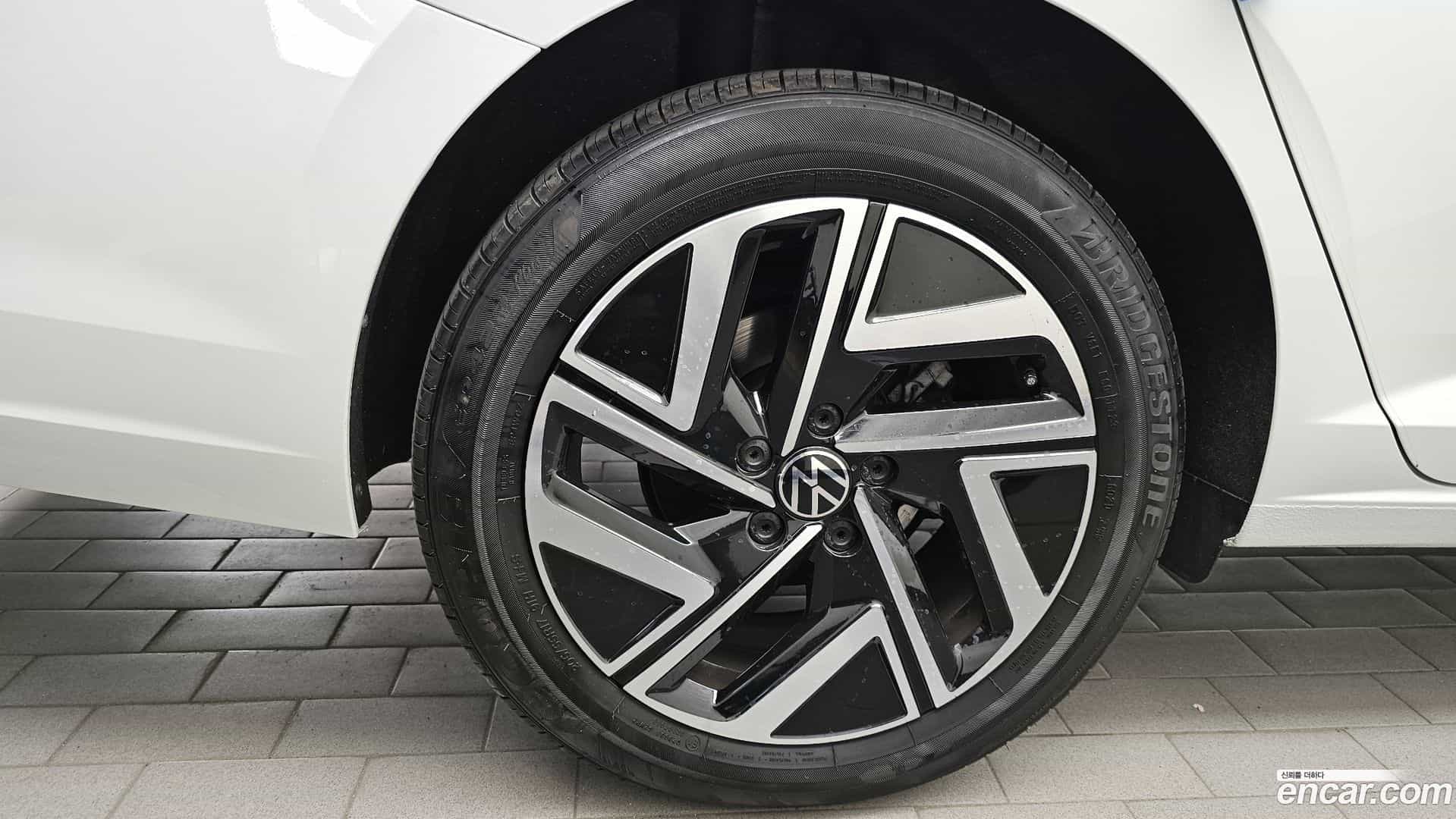 Jetta Volkswagen 2023.11-OUTER-005