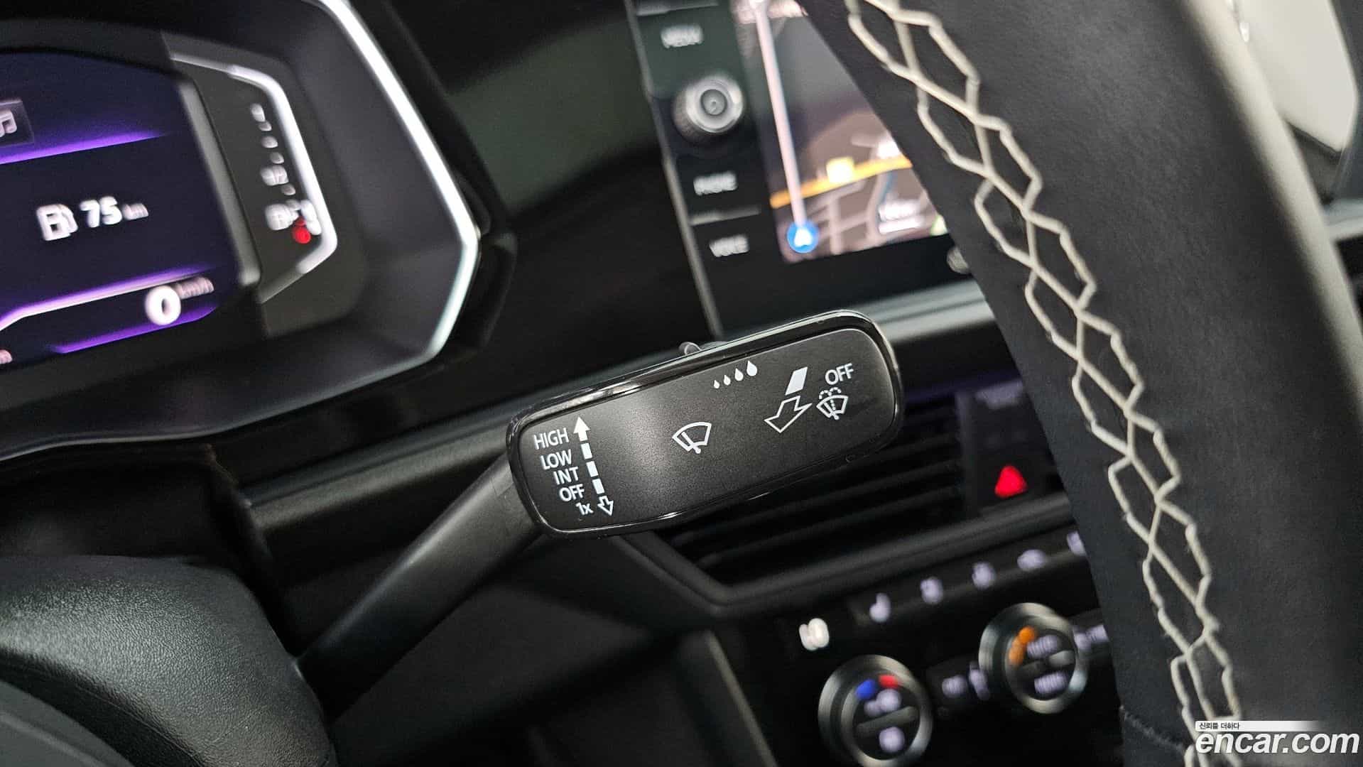 Jetta Volkswagen 2023.11-OPTION-022