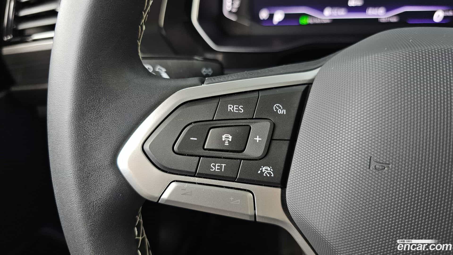 Jetta Volkswagen 2023.11-OPTION-040