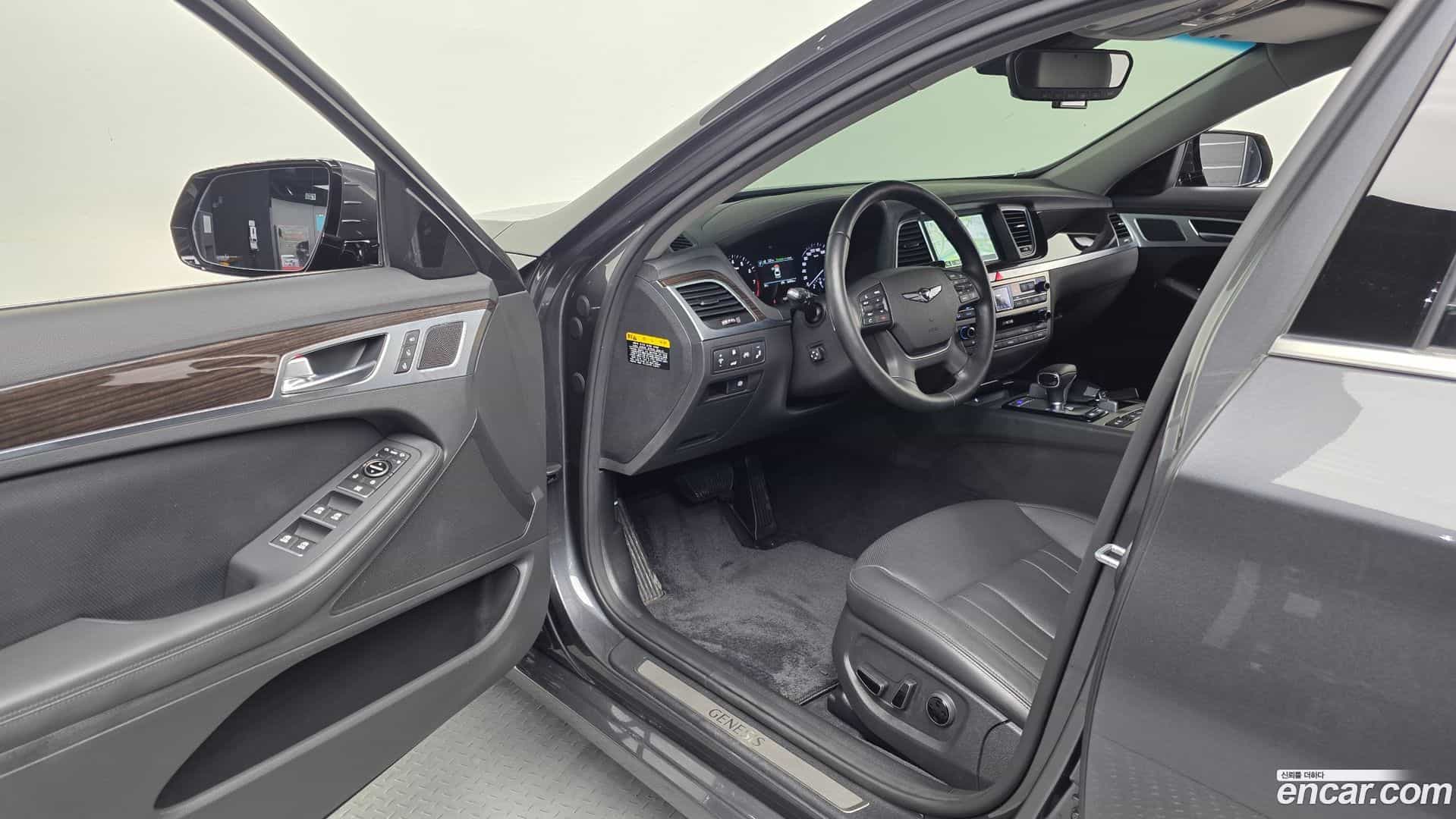 G80 Genesis 2019.11-INNER-010